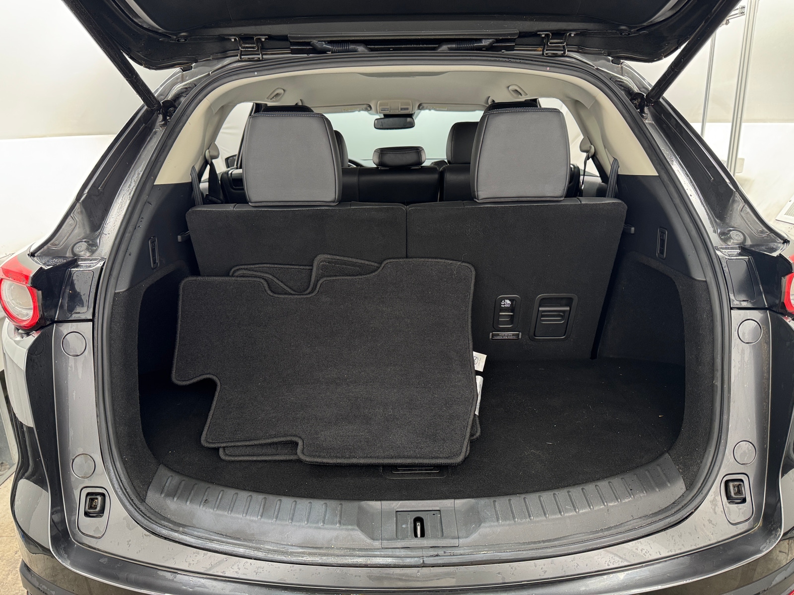 Thumbnail: 2022 Mazda CX-9 - 6