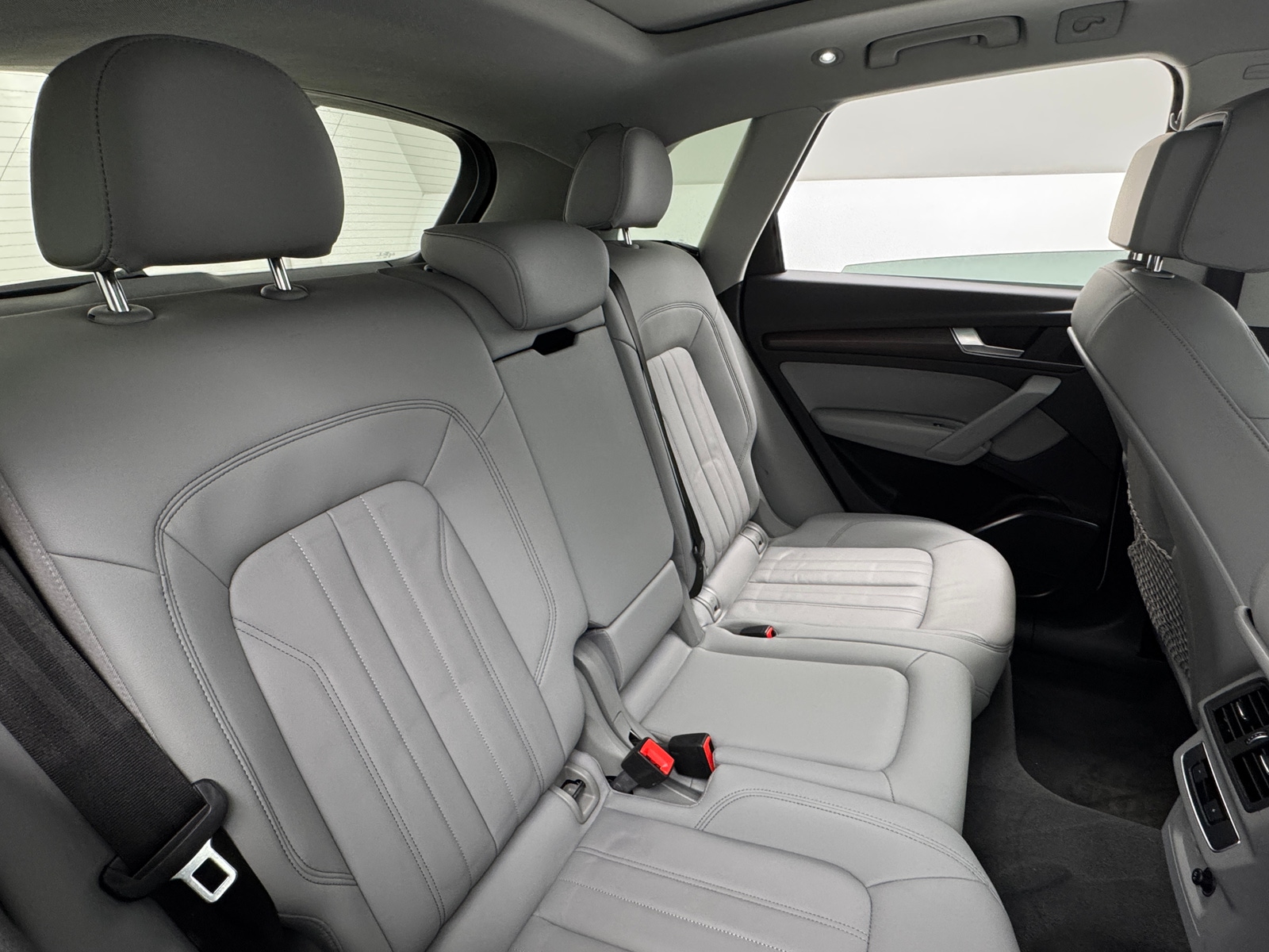 Thumbnail: 2022 Audi Q5 - 6