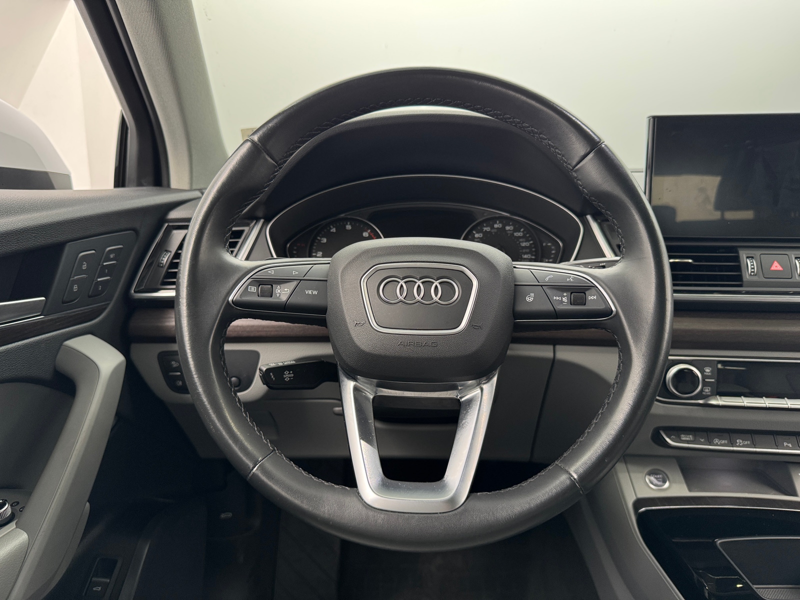 Thumbnail: 2022 Audi Q5 - 5