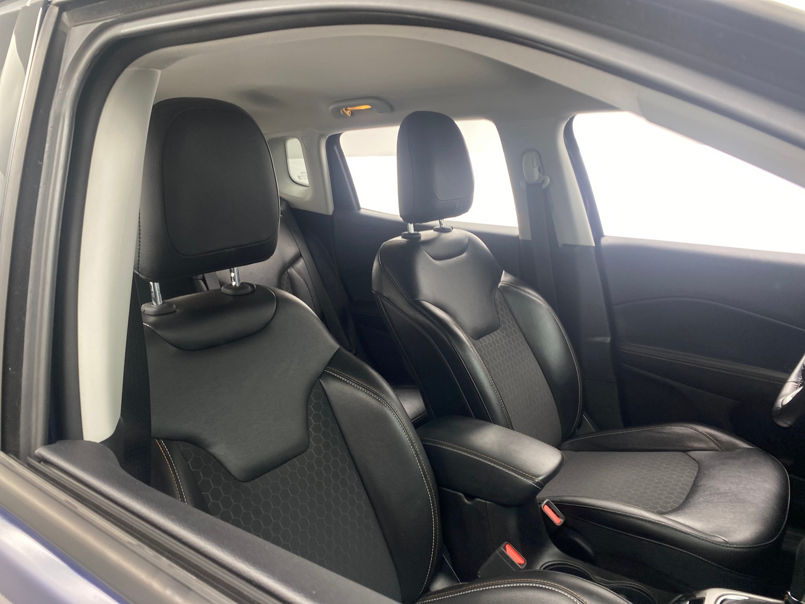 Thumbnail: 2018 Jeep Compass - 2