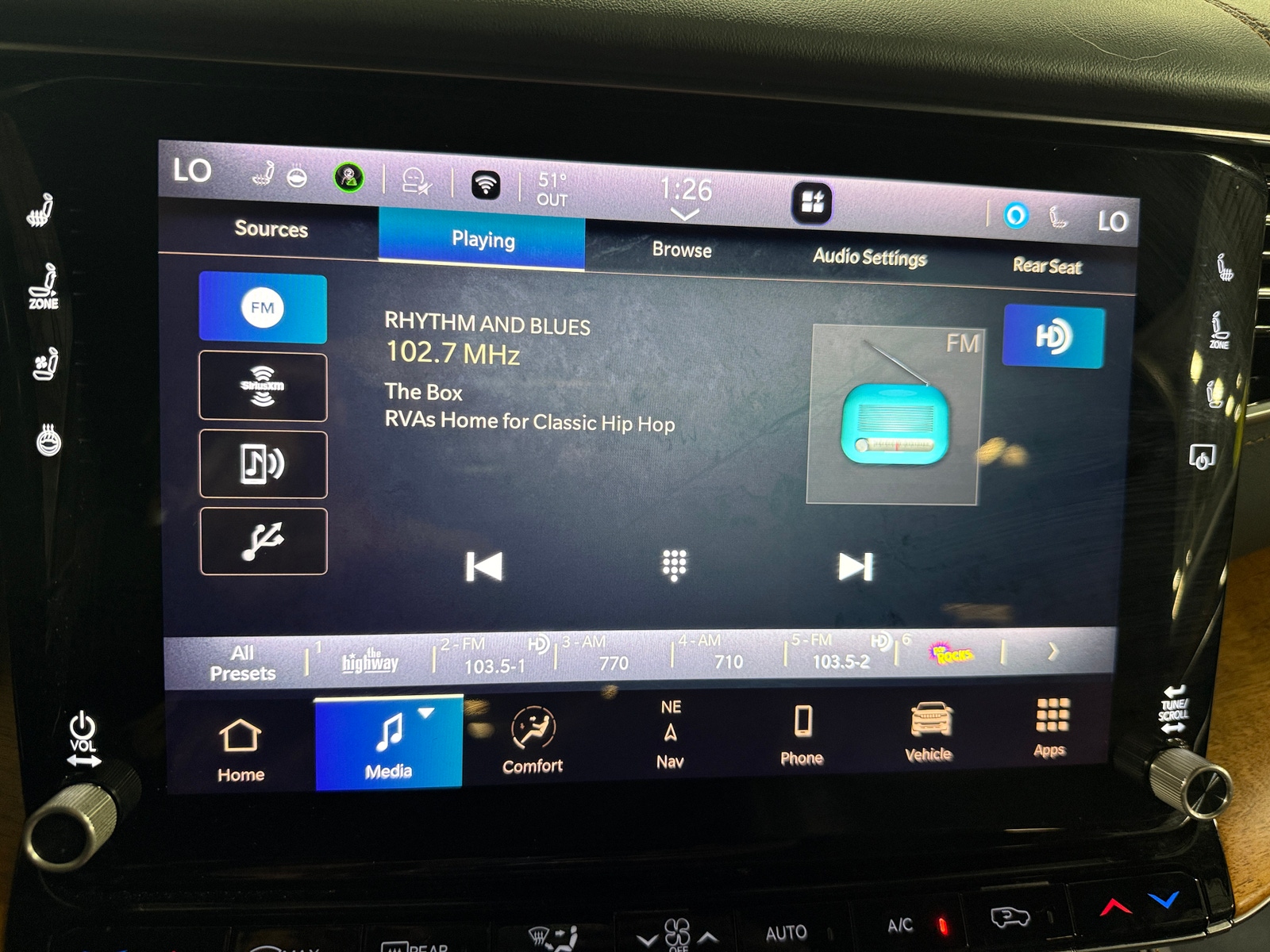 Thumbnail: 2022 Jeep Grand Wagoneer - 3