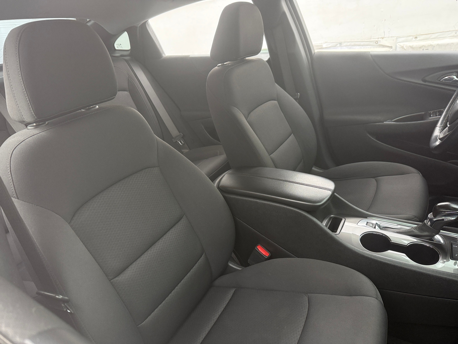 Thumbnail: 2022 Chevrolet Malibu - 2