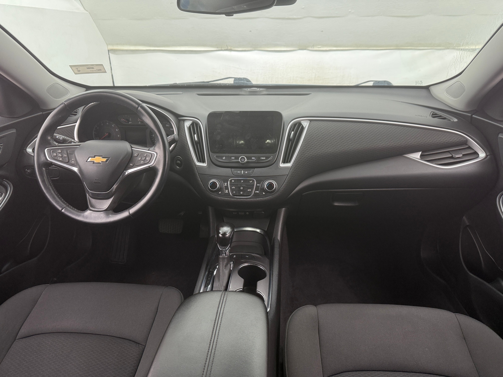 Thumbnail: 2022 Chevrolet Malibu - 3