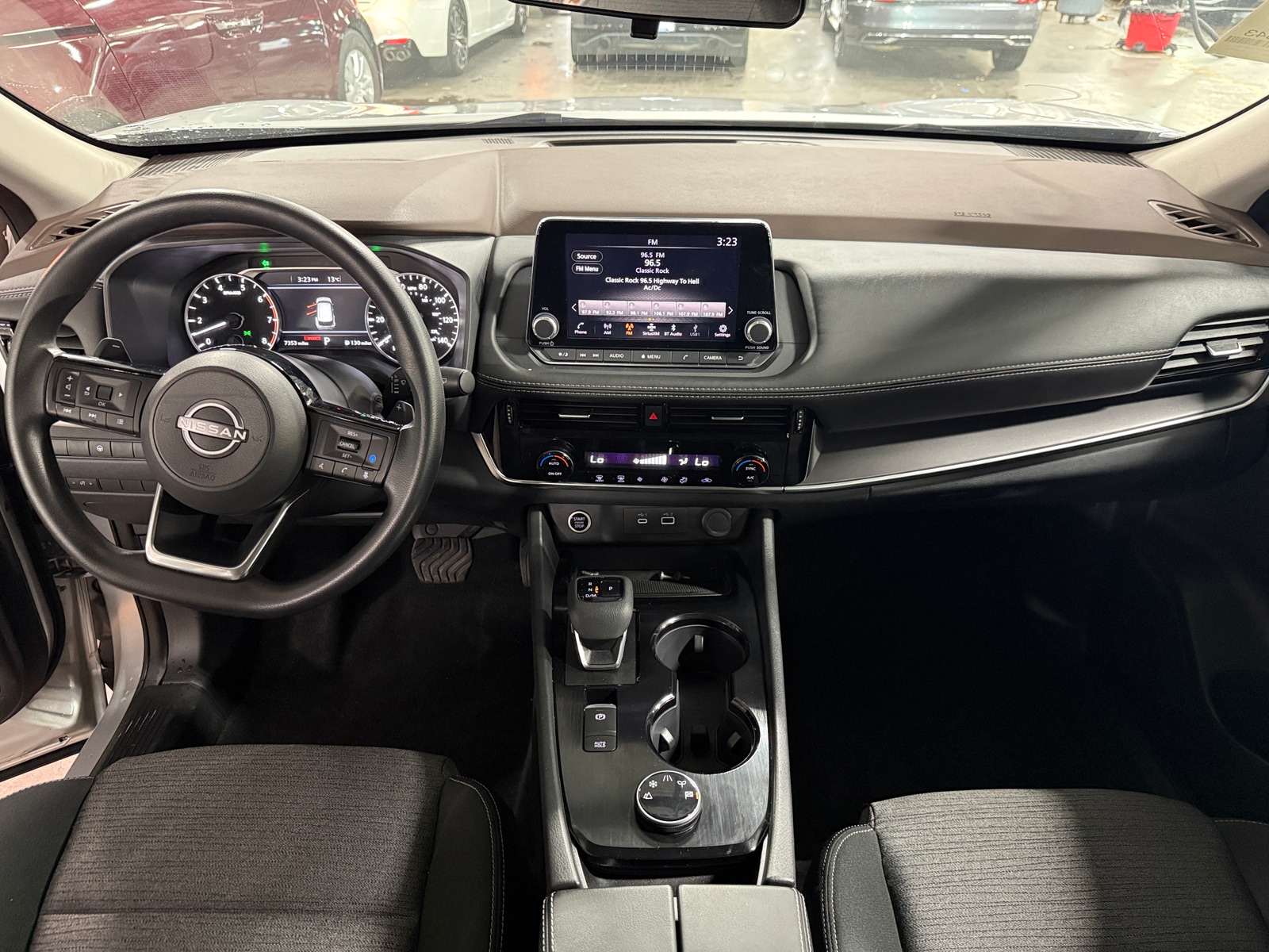 Thumbnail: 2023 Nissan Rogue - 3