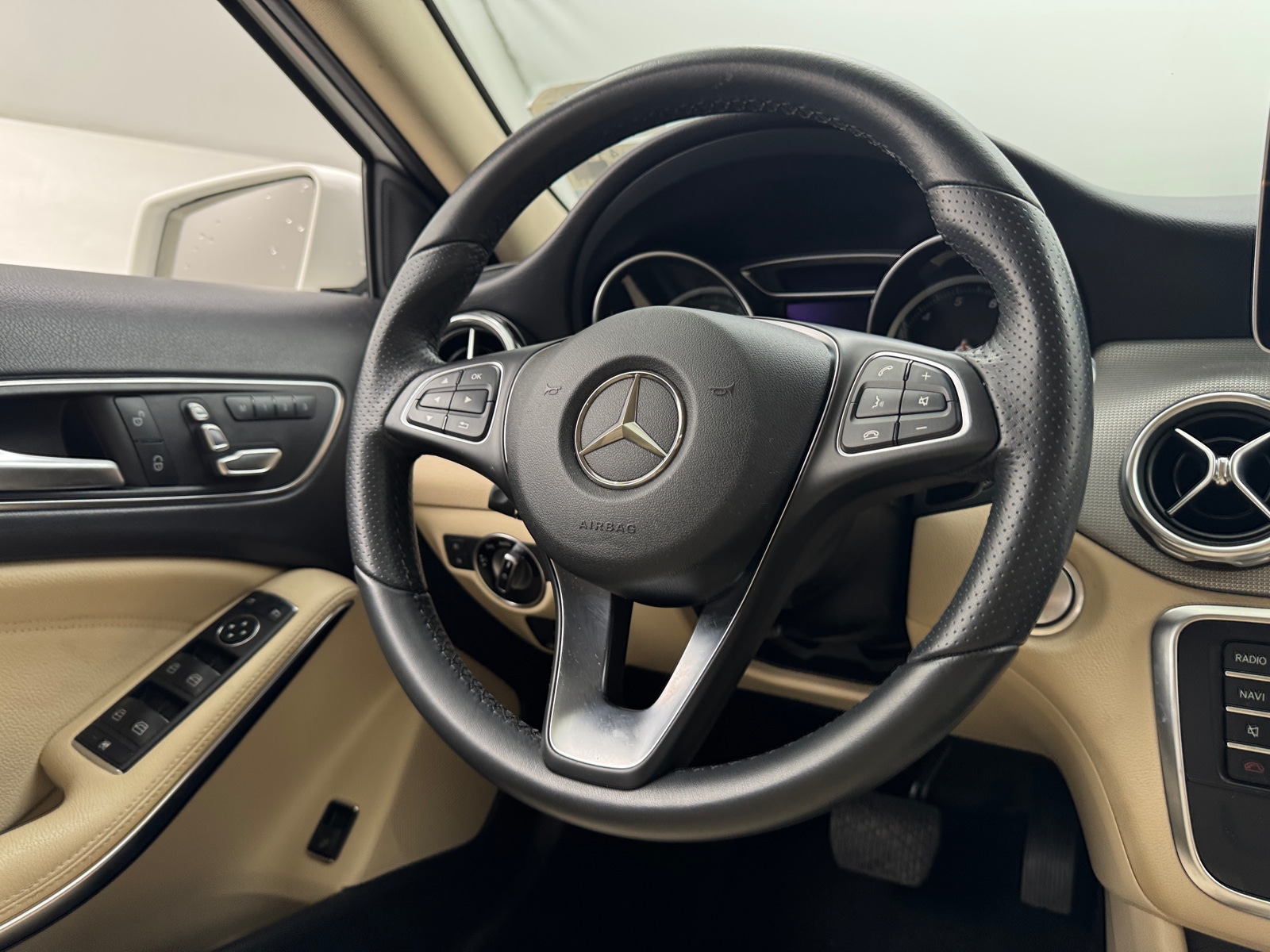 Thumbnail: 2019 Mercedes-Benz GLA - 4