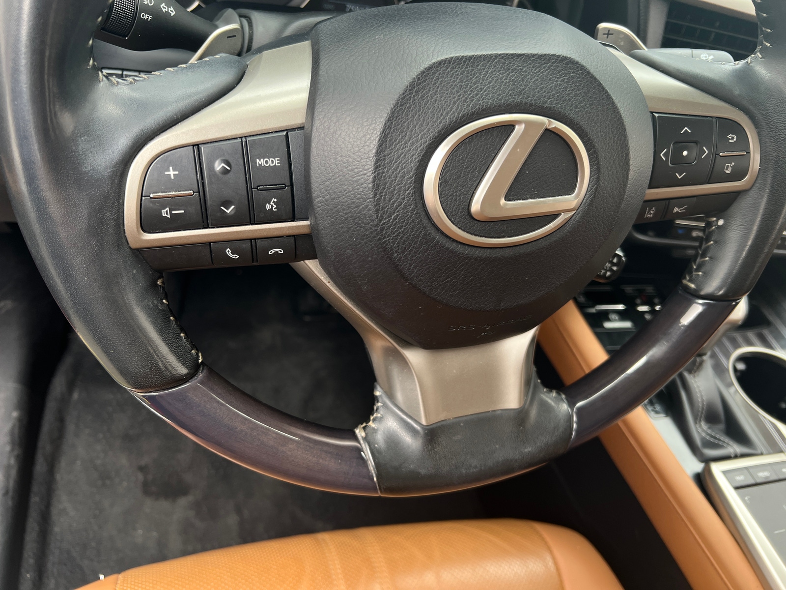 Thumbnail: 2021 Lexus RX - 4