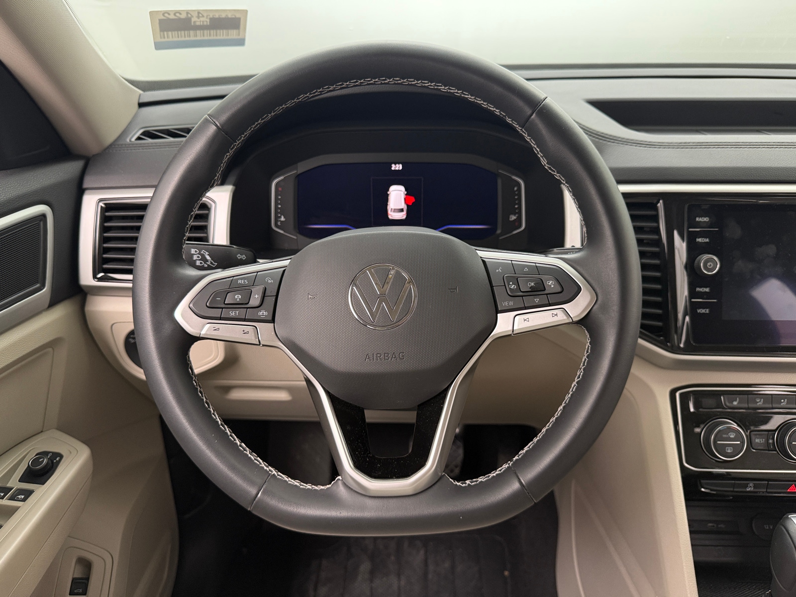 Thumbnail: 2022 Volkswagen Atlas - 4