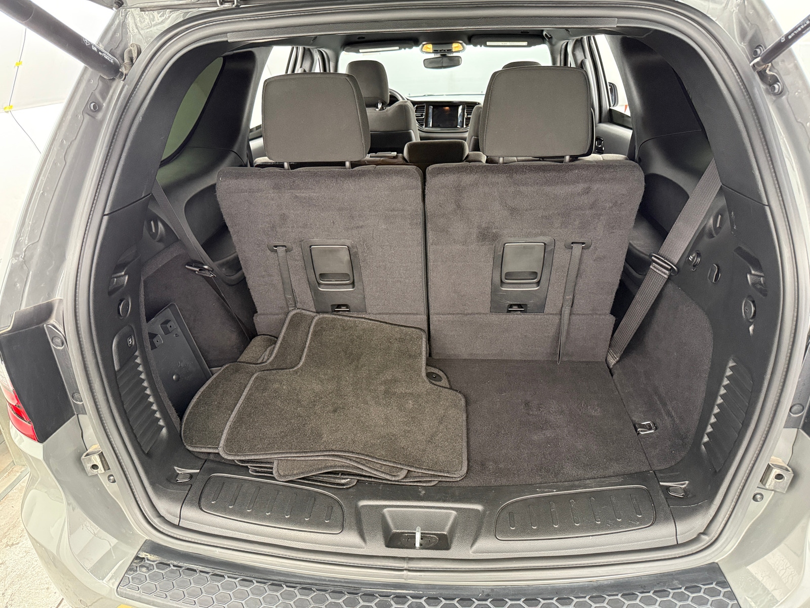 Thumbnail: 2022 Dodge Durango - 7