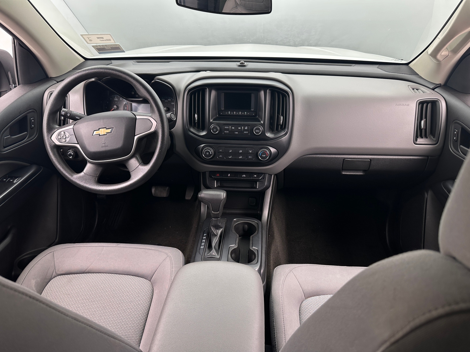 Thumbnail: 2015 Chevrolet Colorado - 3