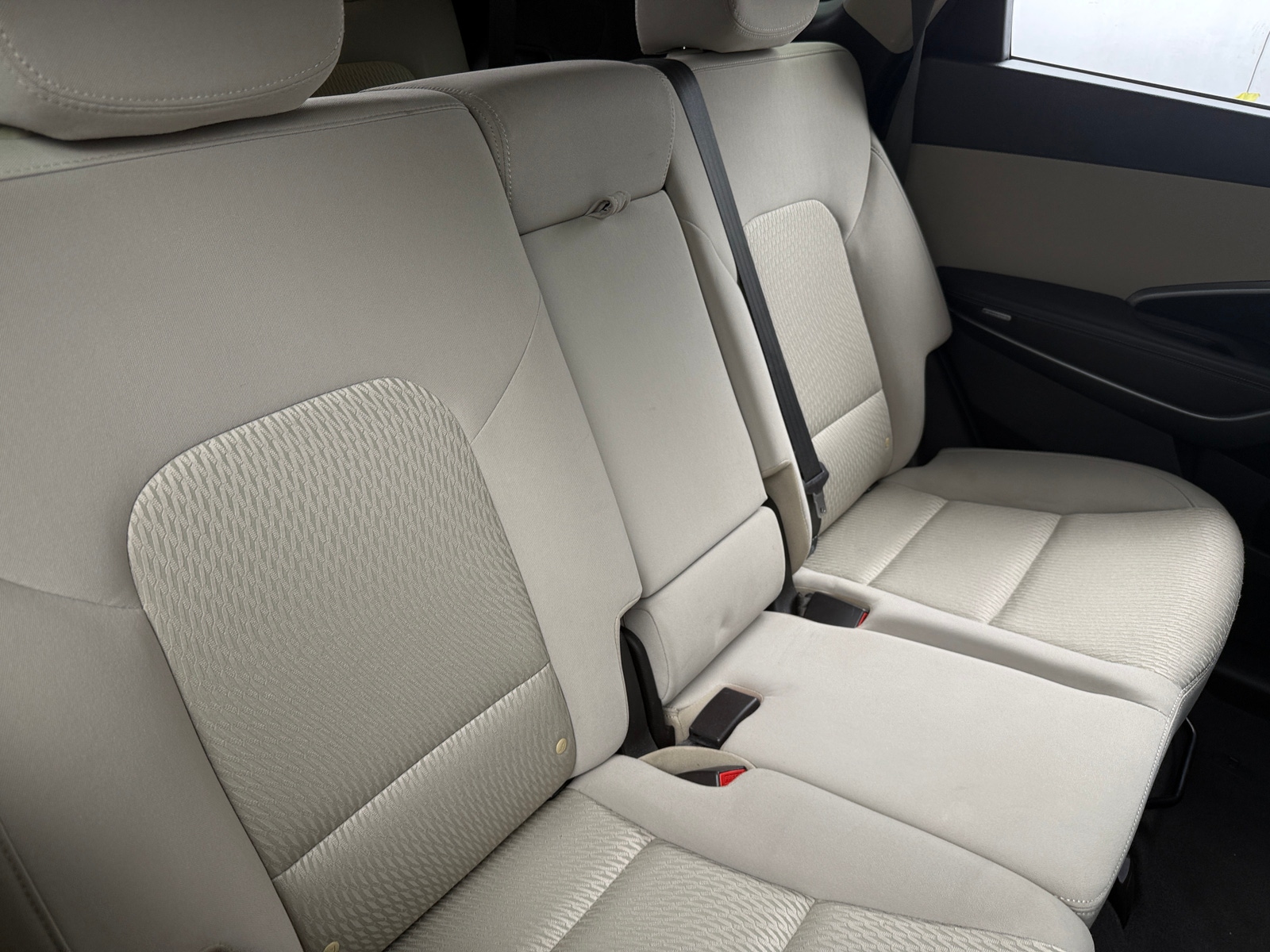 Thumbnail: 2015 Hyundai Santa Fe - 6