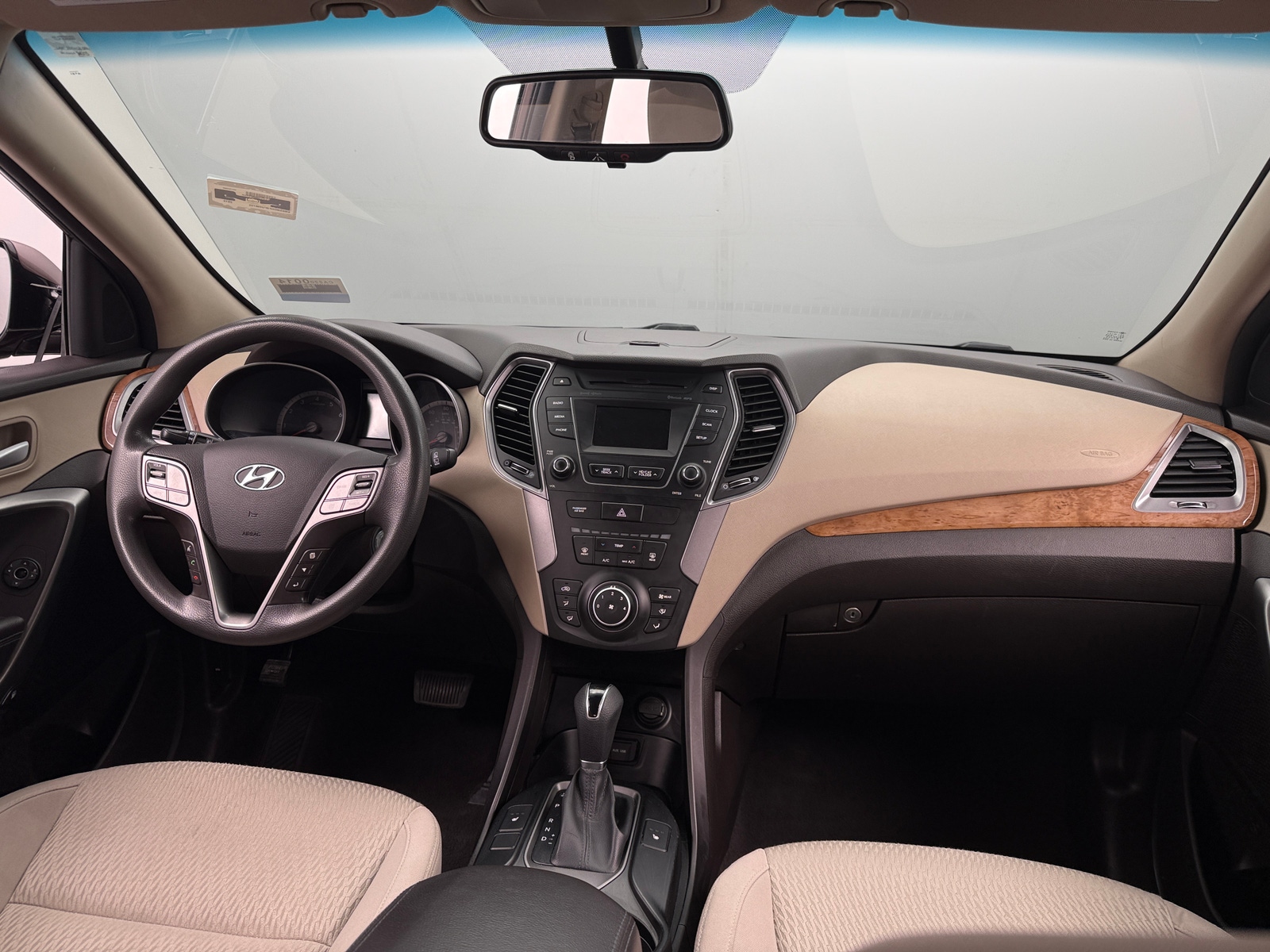 Thumbnail: 2015 Hyundai Santa Fe - 3