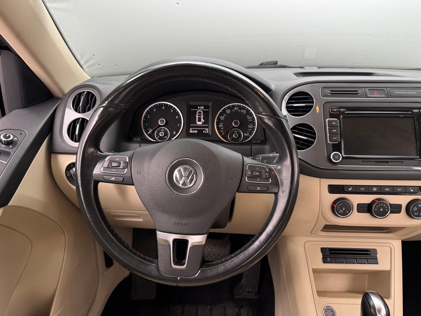 Thumbnail: 2015 Volkswagen Tiguan - 5
