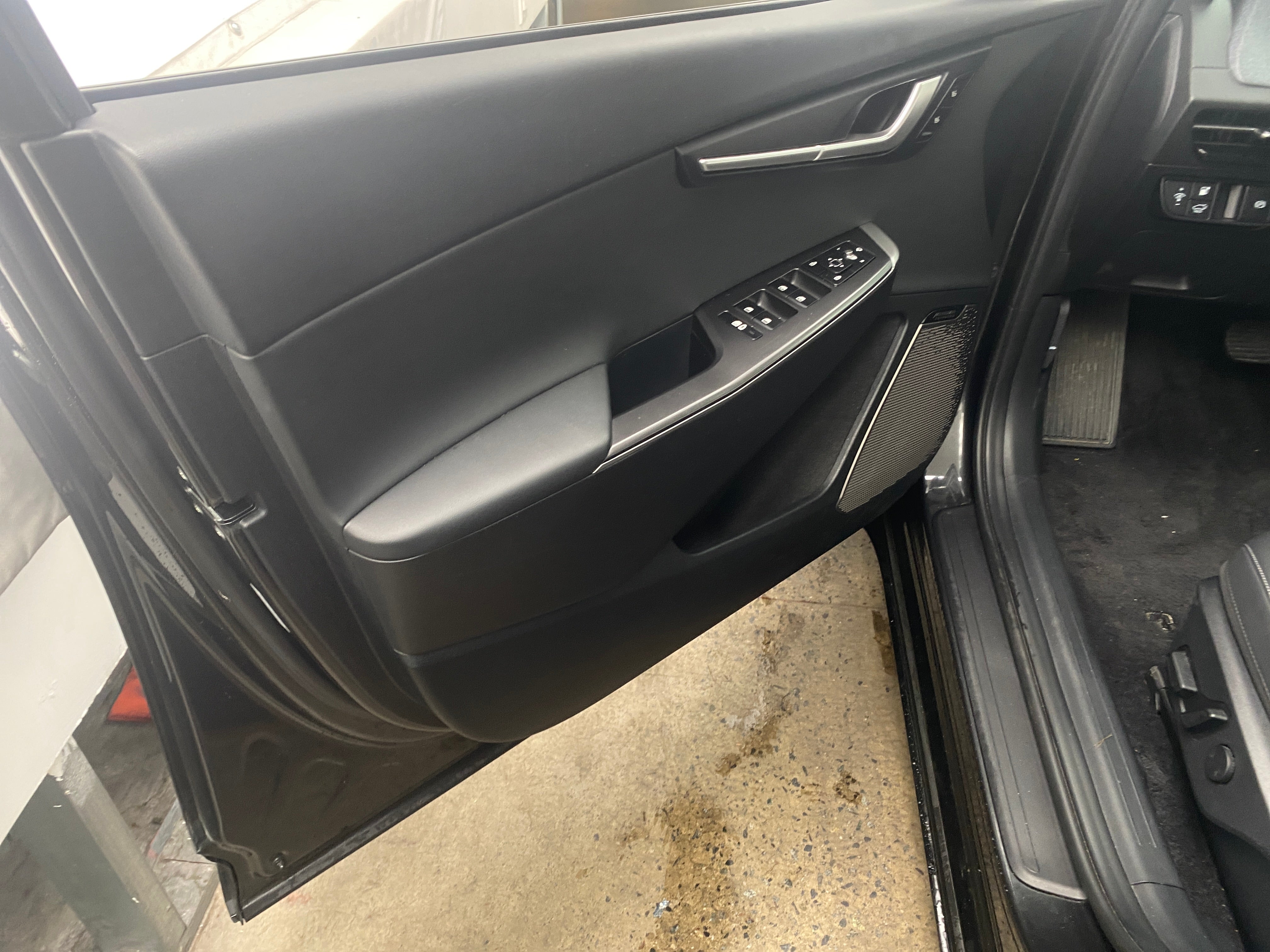 Used 2023 Kia EV6 Wind with VIN KNDC34LA9P5603395 for sale in Auburn, WA