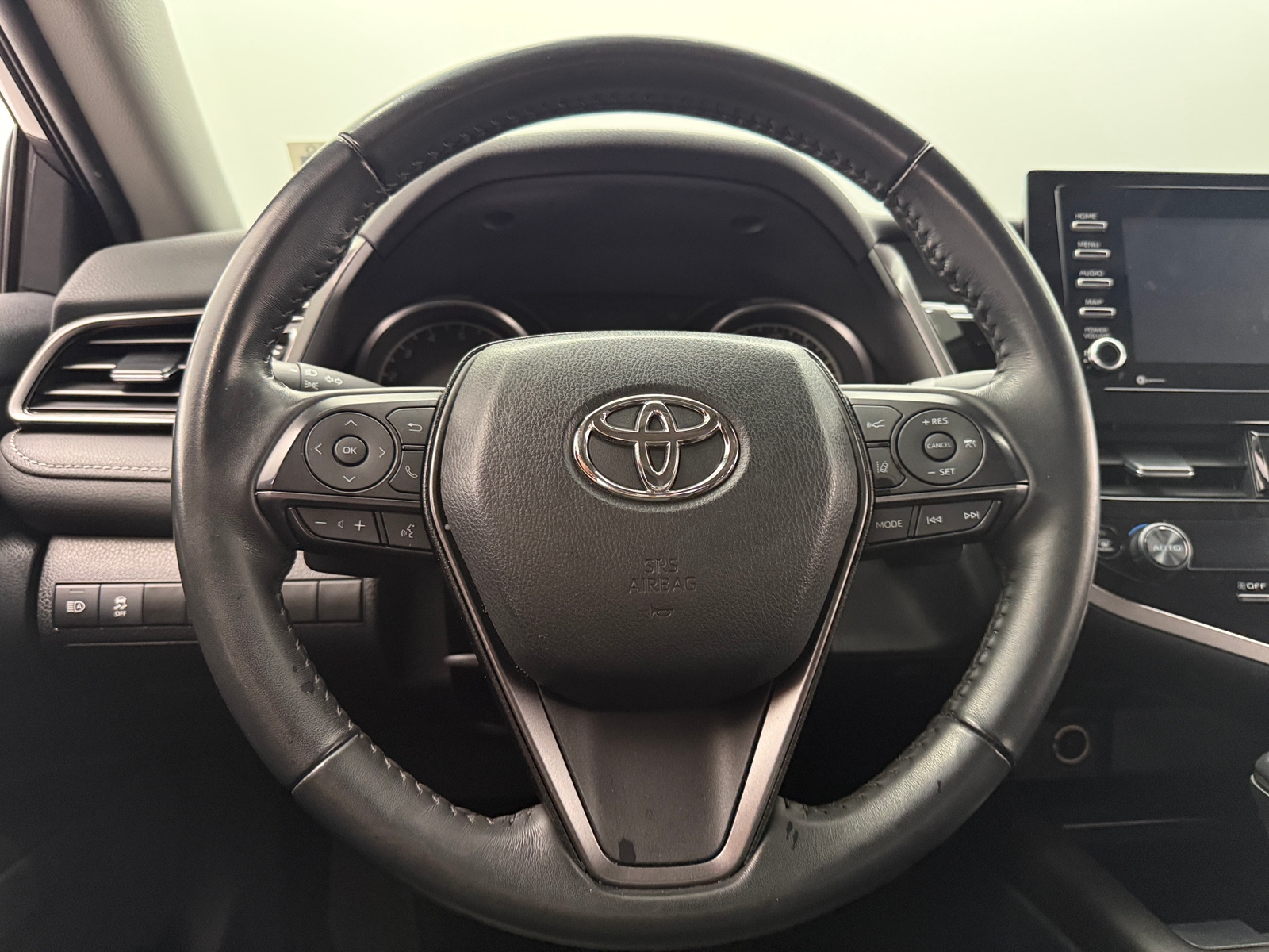 Thumbnail: 2023 Toyota Camry - 4