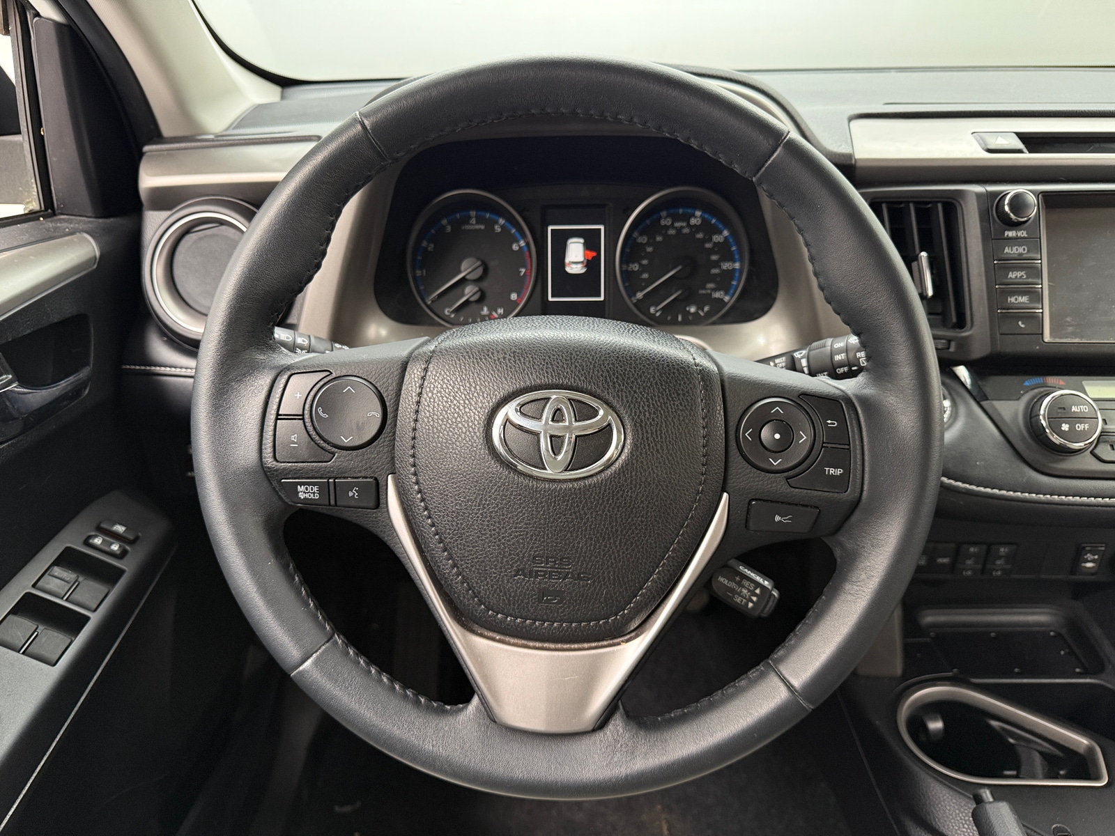 Thumbnail: 2018 Toyota RAV4 - 5