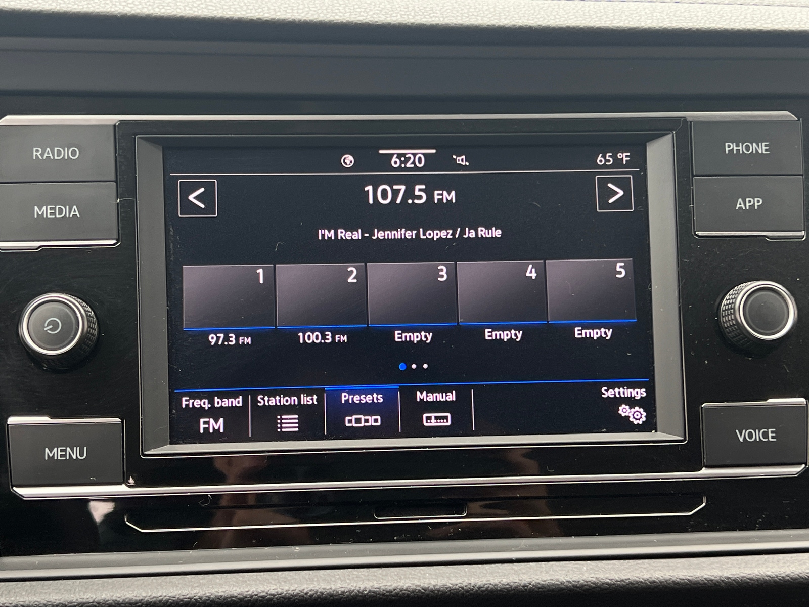 Thumbnail: 2024 Volkswagen Jetta - 4