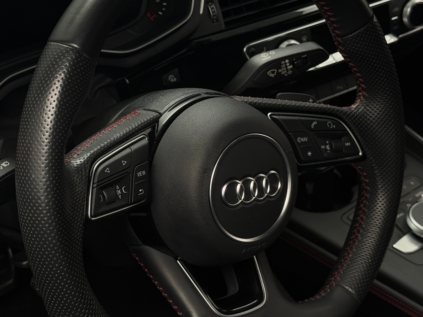 Thumbnail: 2019 Audi A4 - 4