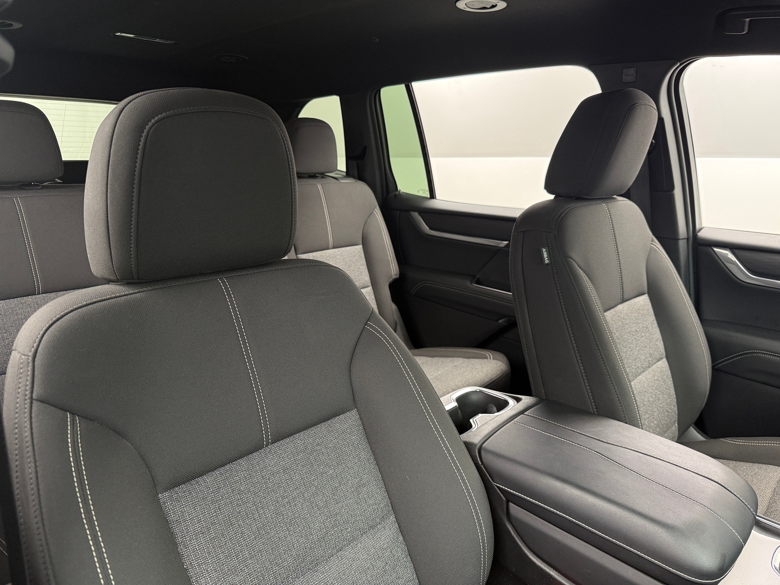 Thumbnail: 2025 GMC Acadia - 2