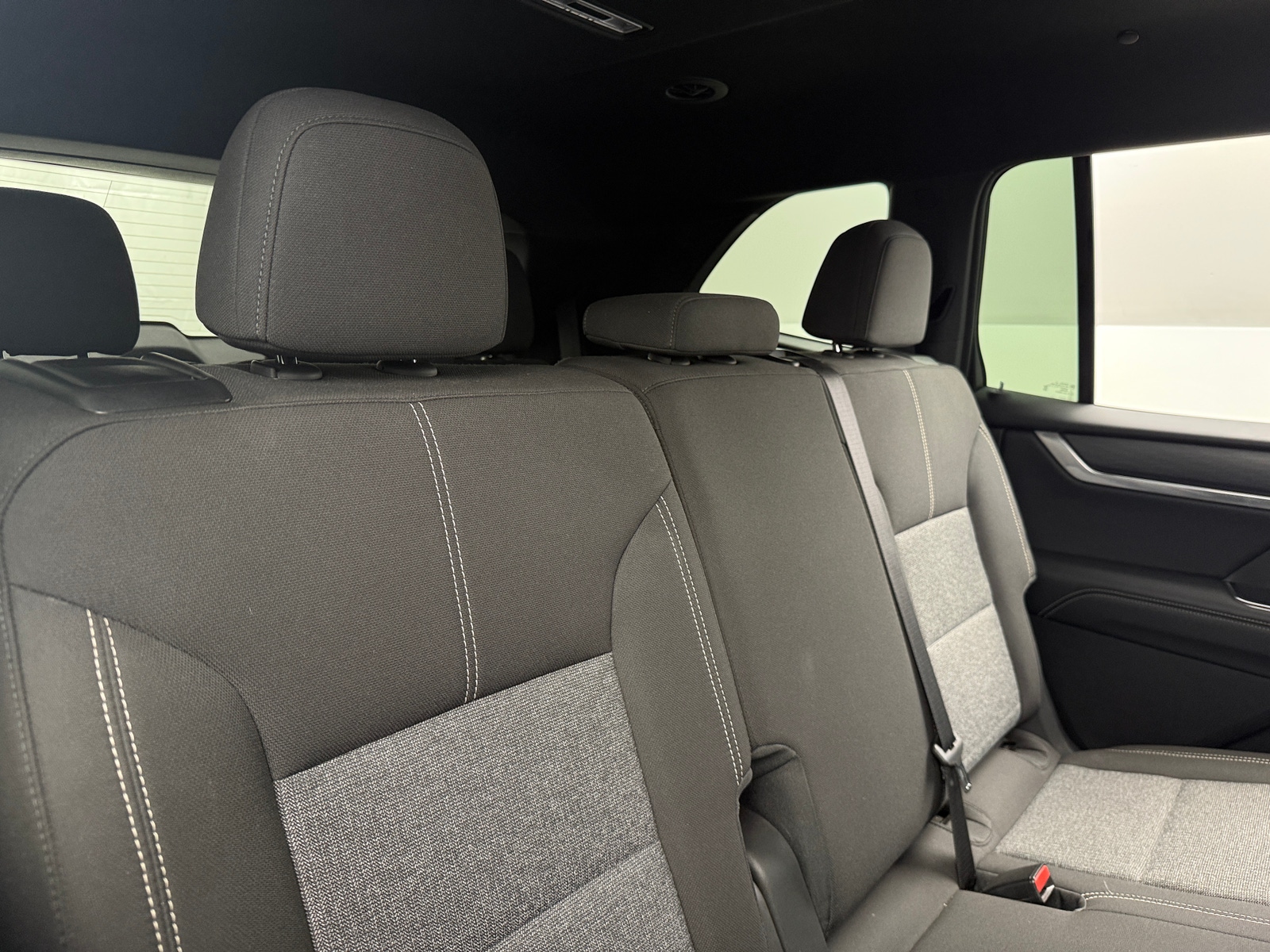 Thumbnail: 2025 GMC Acadia - 6