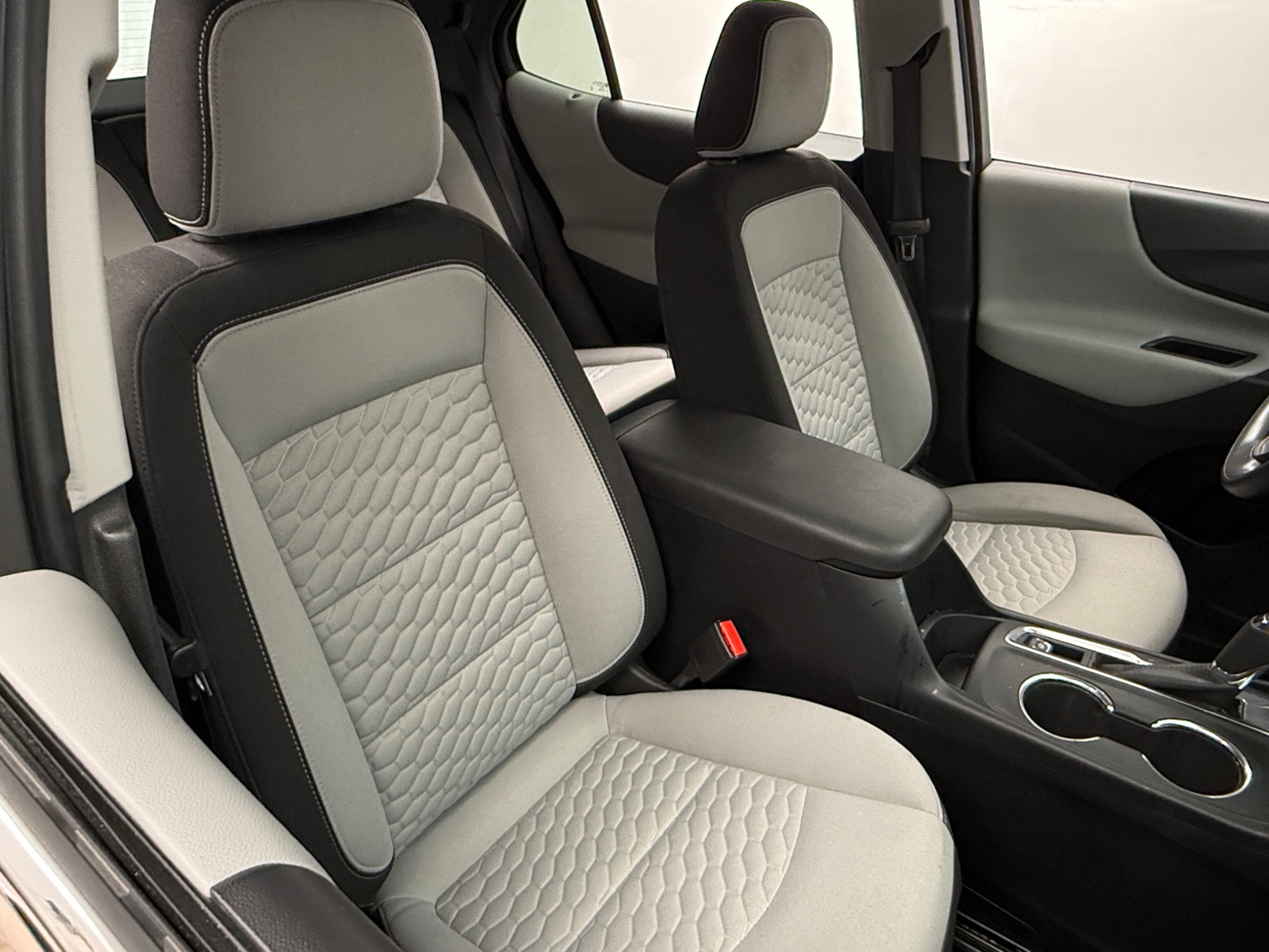 Thumbnail: 2019 Chevrolet Equinox - 2