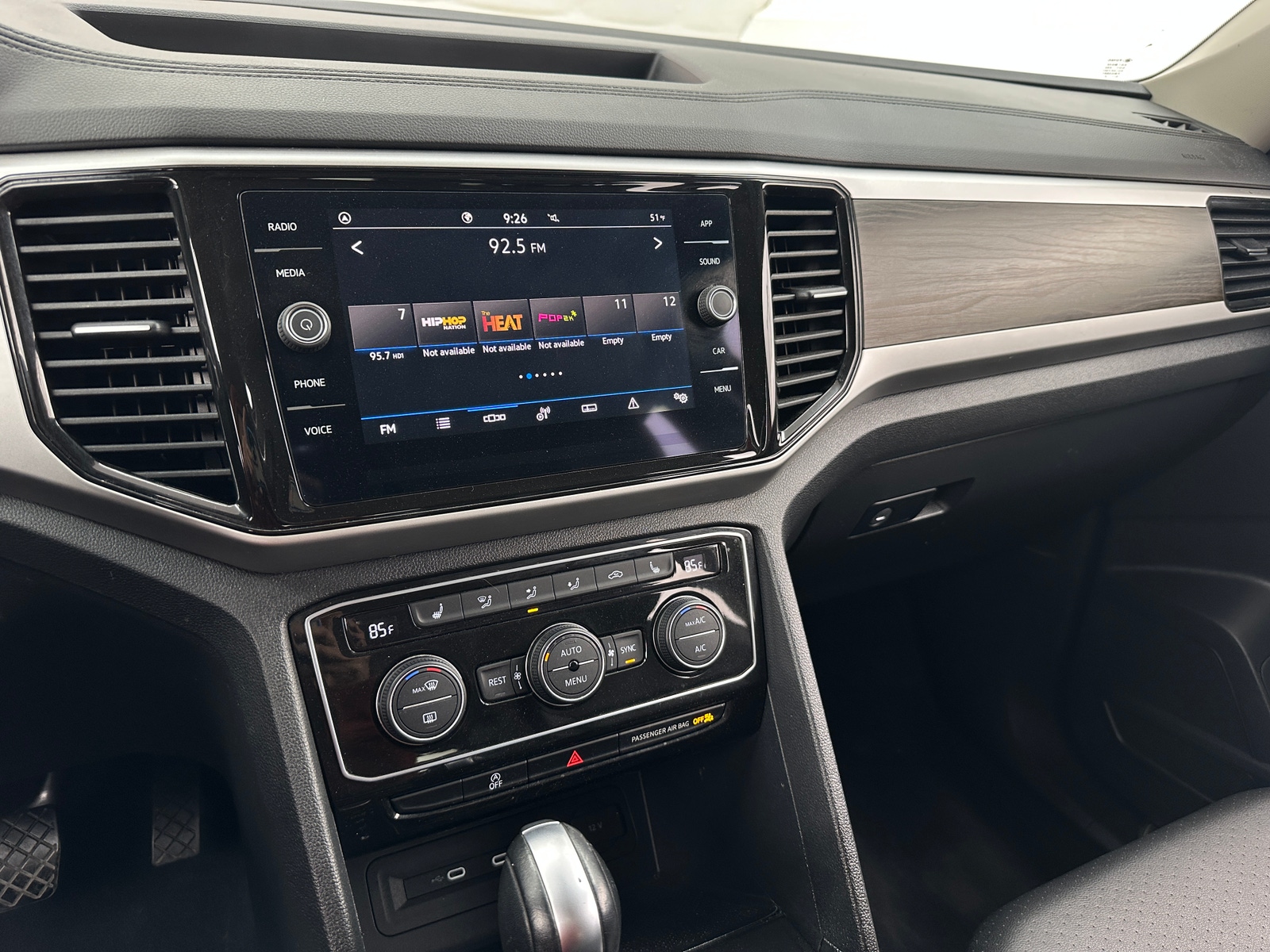 Thumbnail: 2022 Volkswagen Atlas - 3