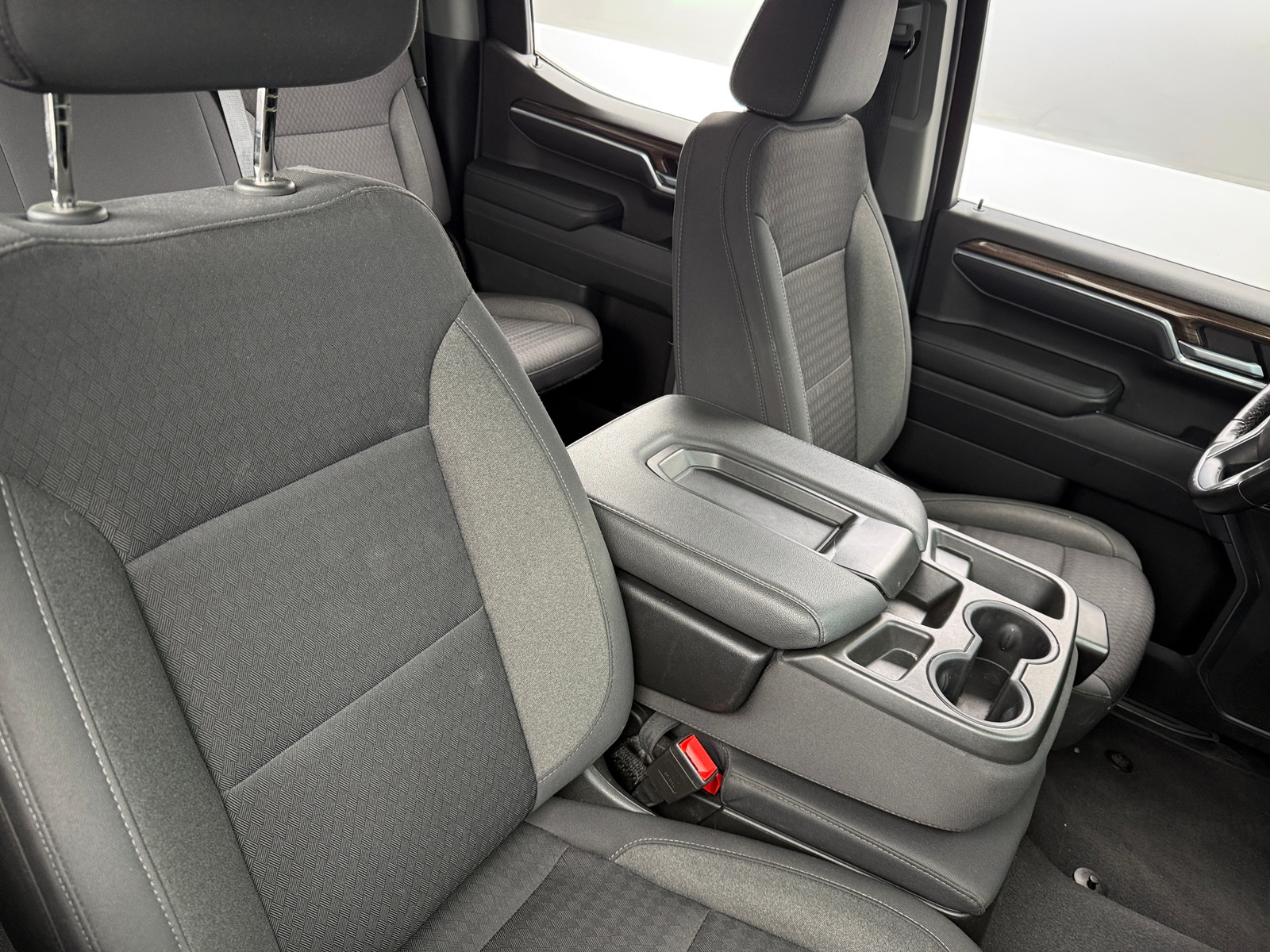 Thumbnail: 2022 Chevrolet Silverado 1500 - 2