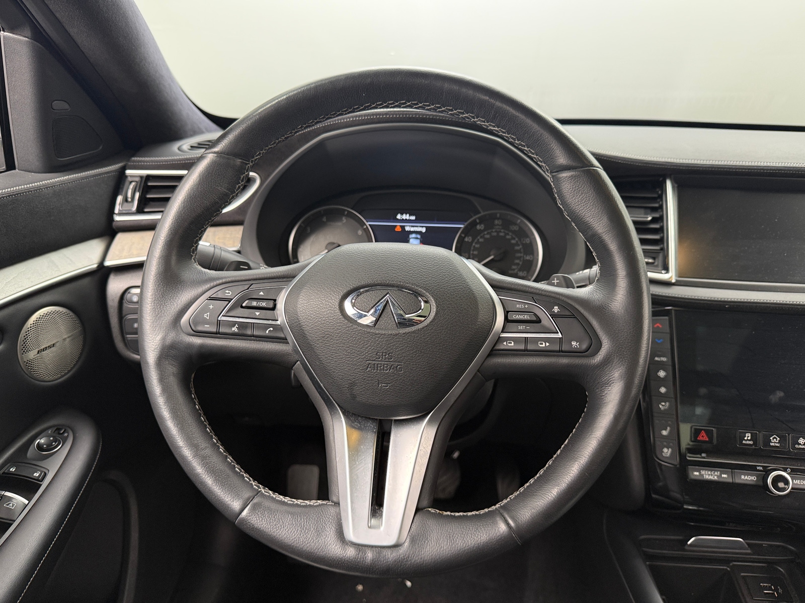 Thumbnail: 2019 INFINITI QX50 - 4