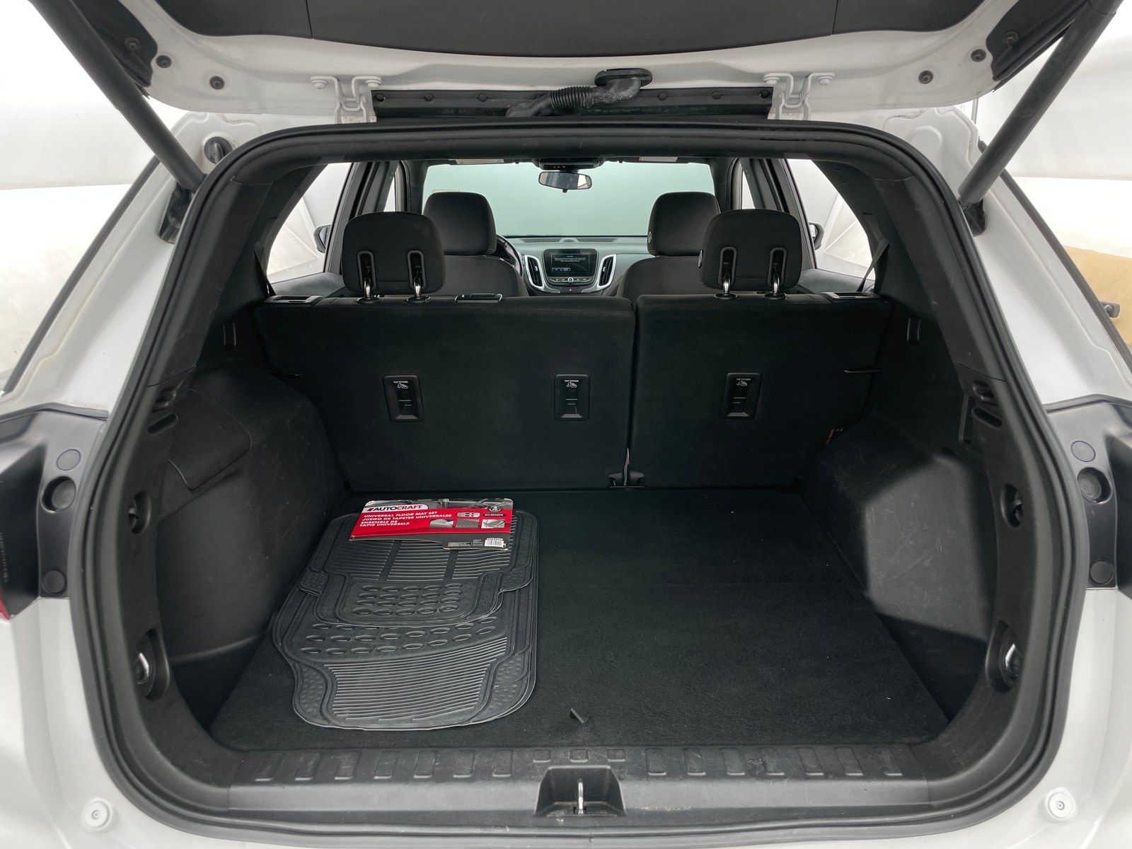 Thumbnail: 2018 Chevrolet Equinox - 7