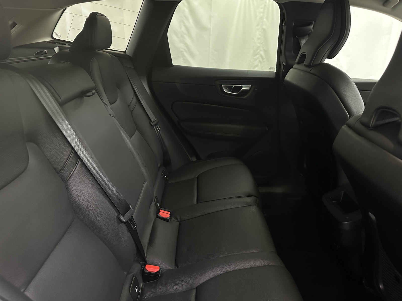 Thumbnail: 2022 Volvo XC60 - 6