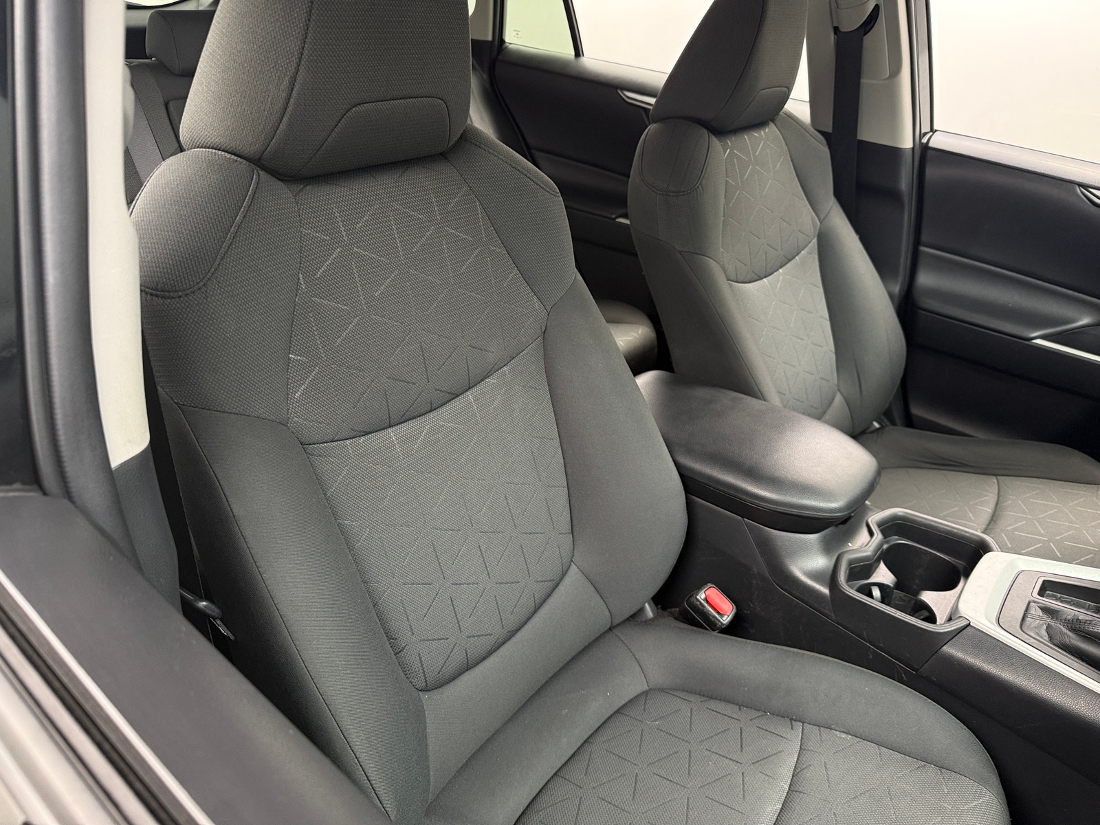 Thumbnail: 2021 Toyota RAV4 - 2