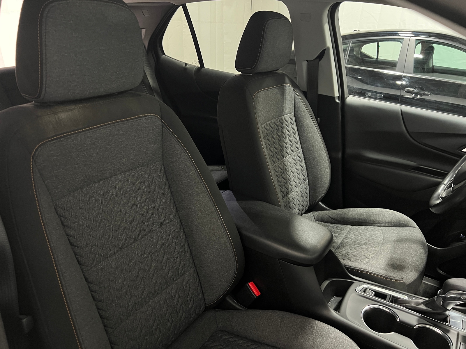 Thumbnail: 2022 Chevrolet Equinox - 2