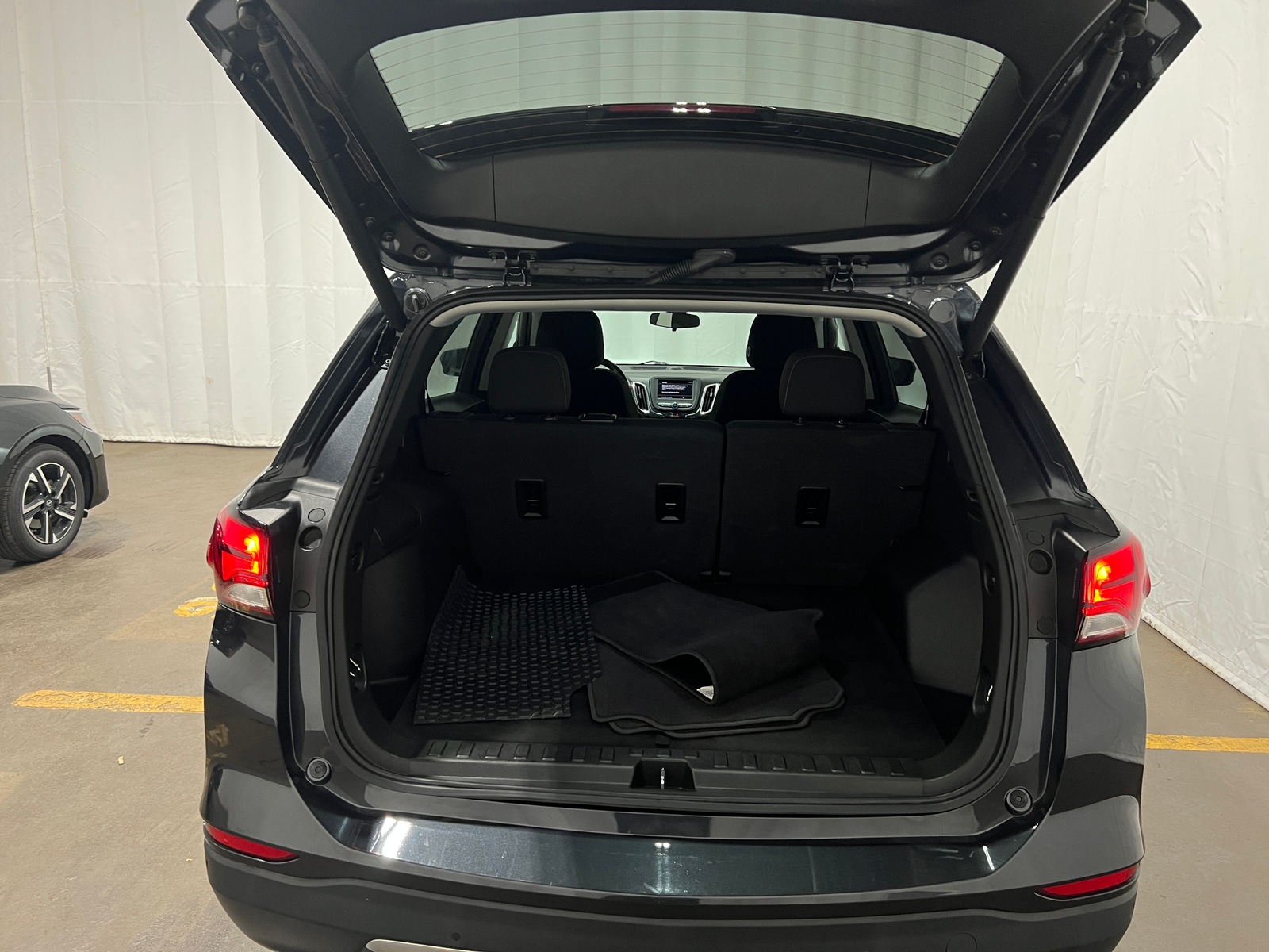 Thumbnail: 2022 Chevrolet Equinox - 7