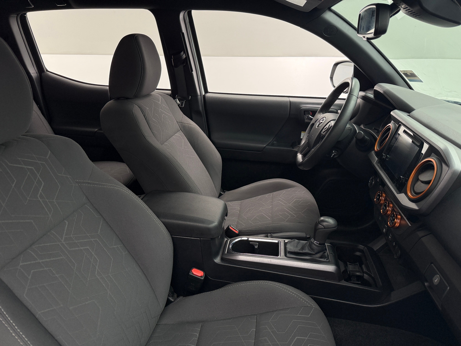 Thumbnail: 2018 Toyota Tacoma - 2