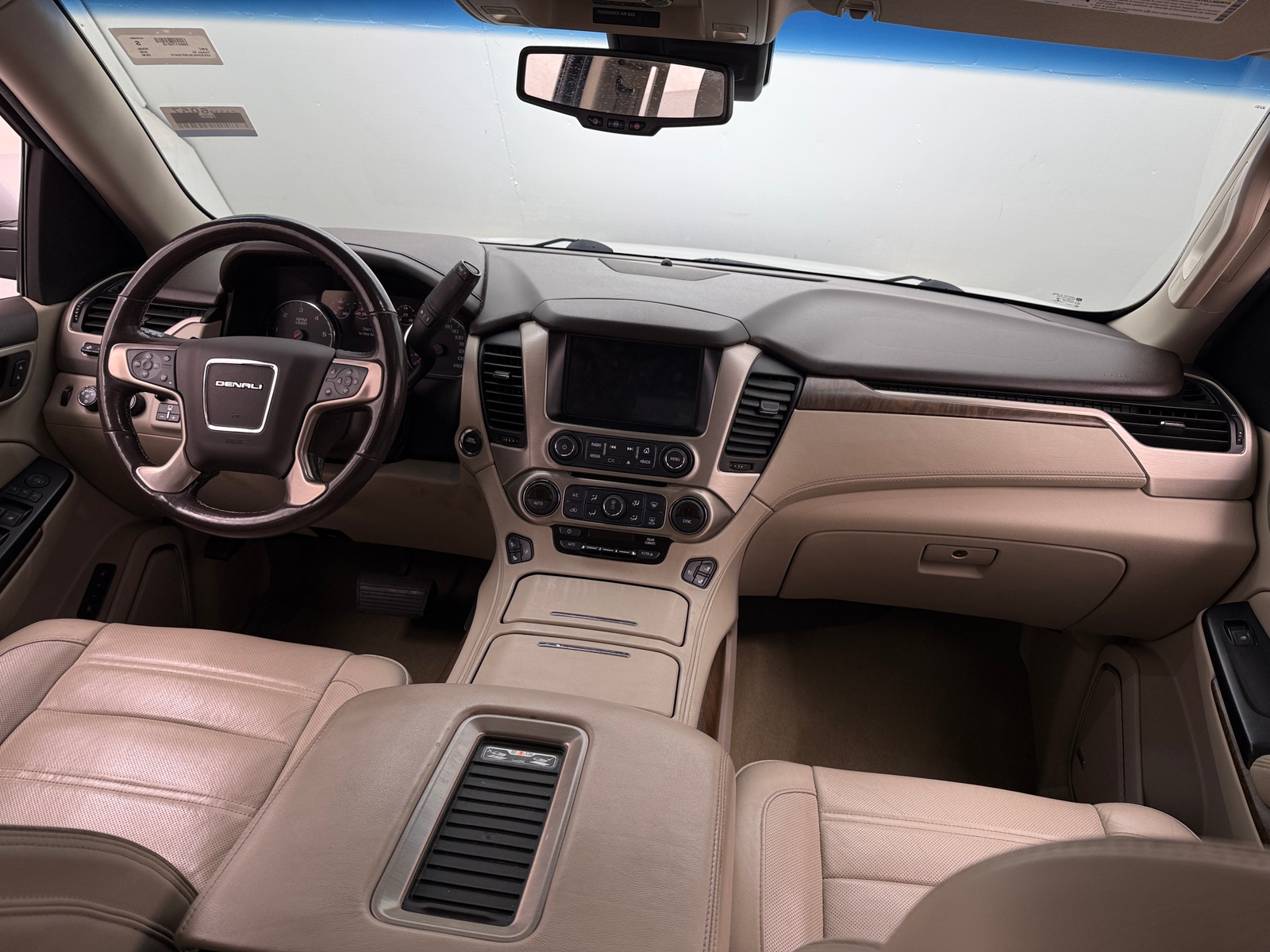 Thumbnail: 2018 GMC Yukon XL - 2