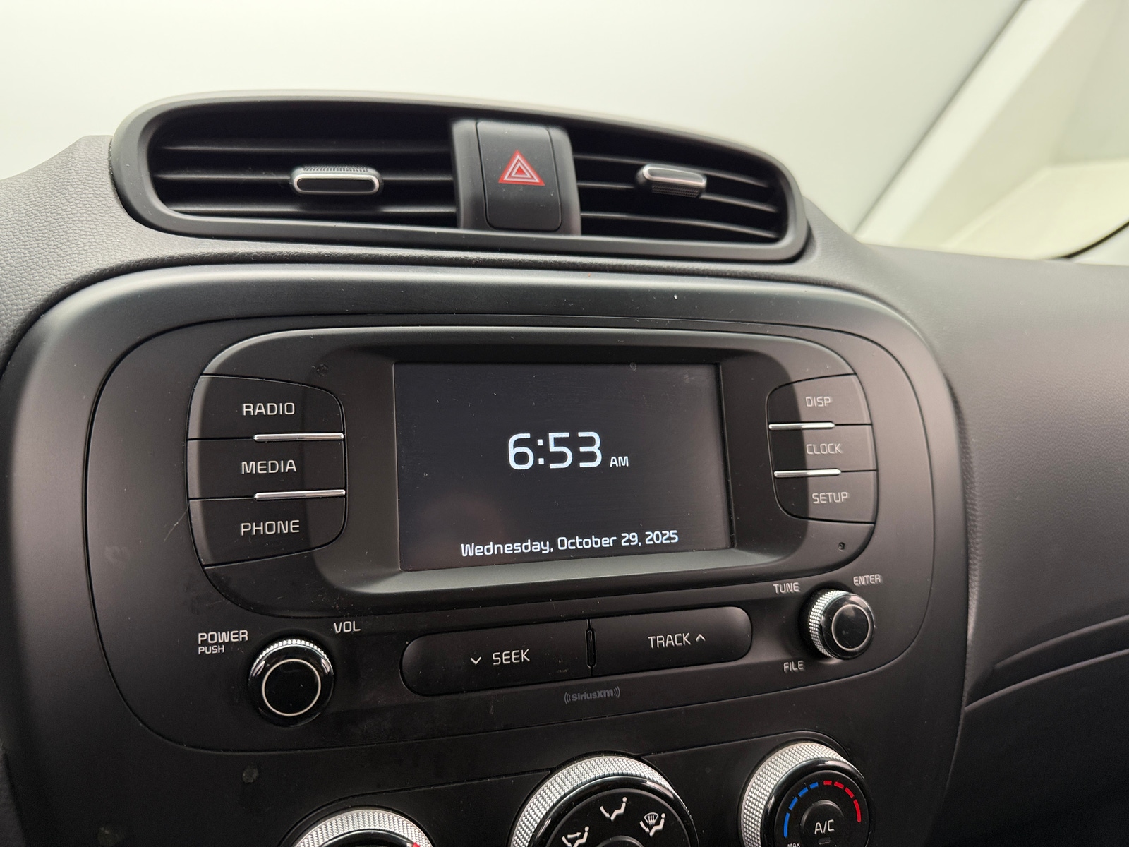 Thumbnail: 2017 Kia Soul - 4