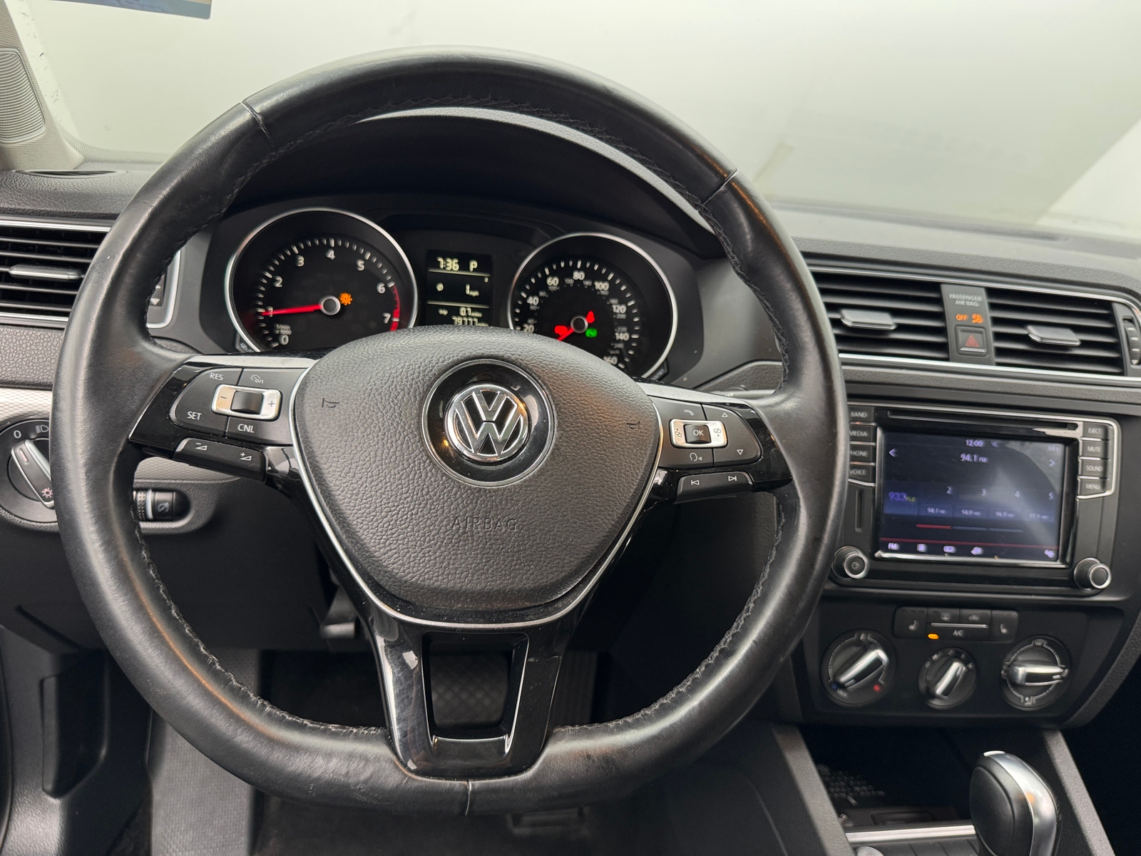 Thumbnail: 2016 Volkswagen Jetta - 5
