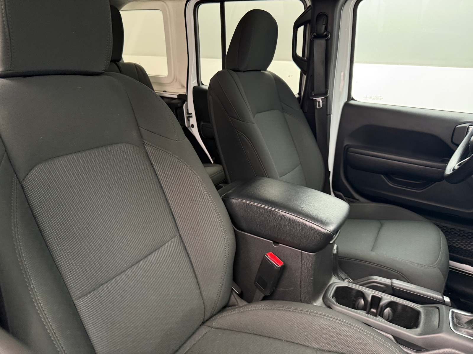 Thumbnail: 2022 Jeep Wrangler - 2