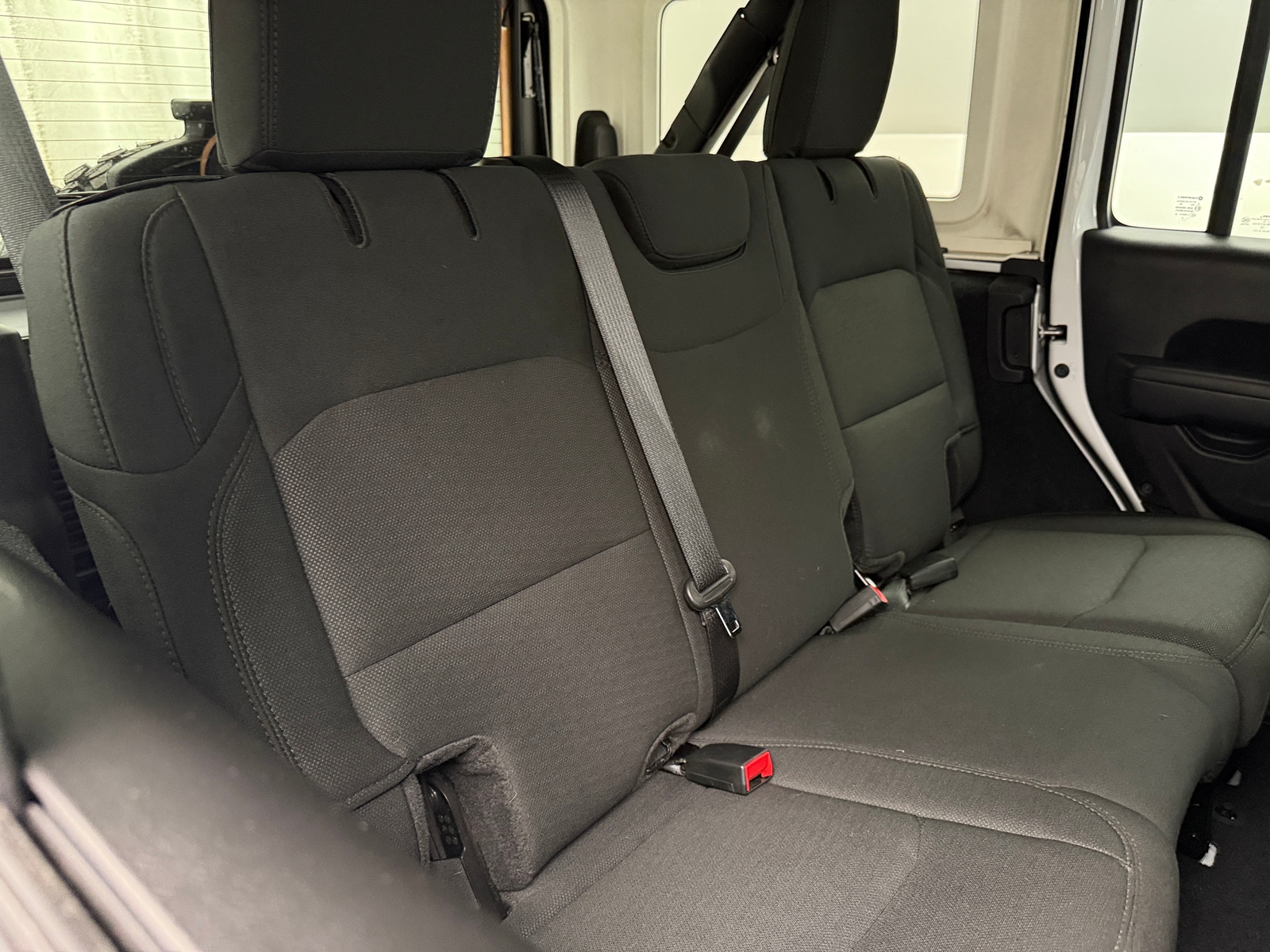 Thumbnail: 2022 Jeep Wrangler - 6