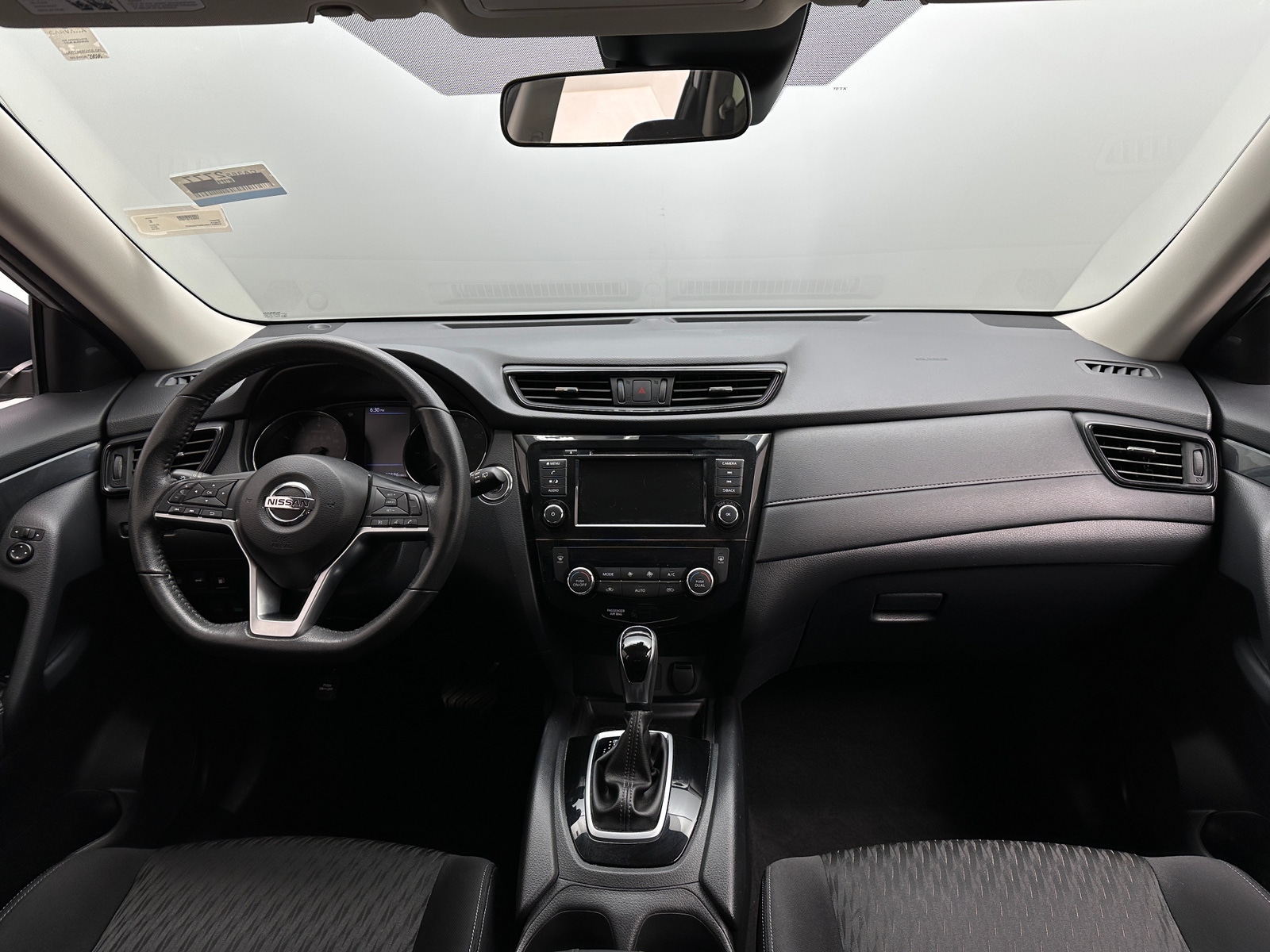 Thumbnail: 2019 Nissan Rogue - 3