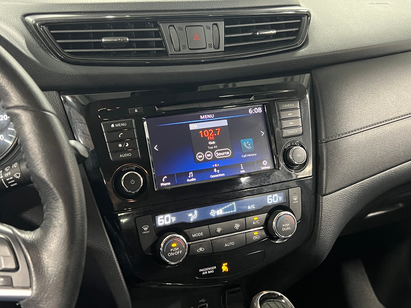 Thumbnail: 2019 Nissan Rogue - 4