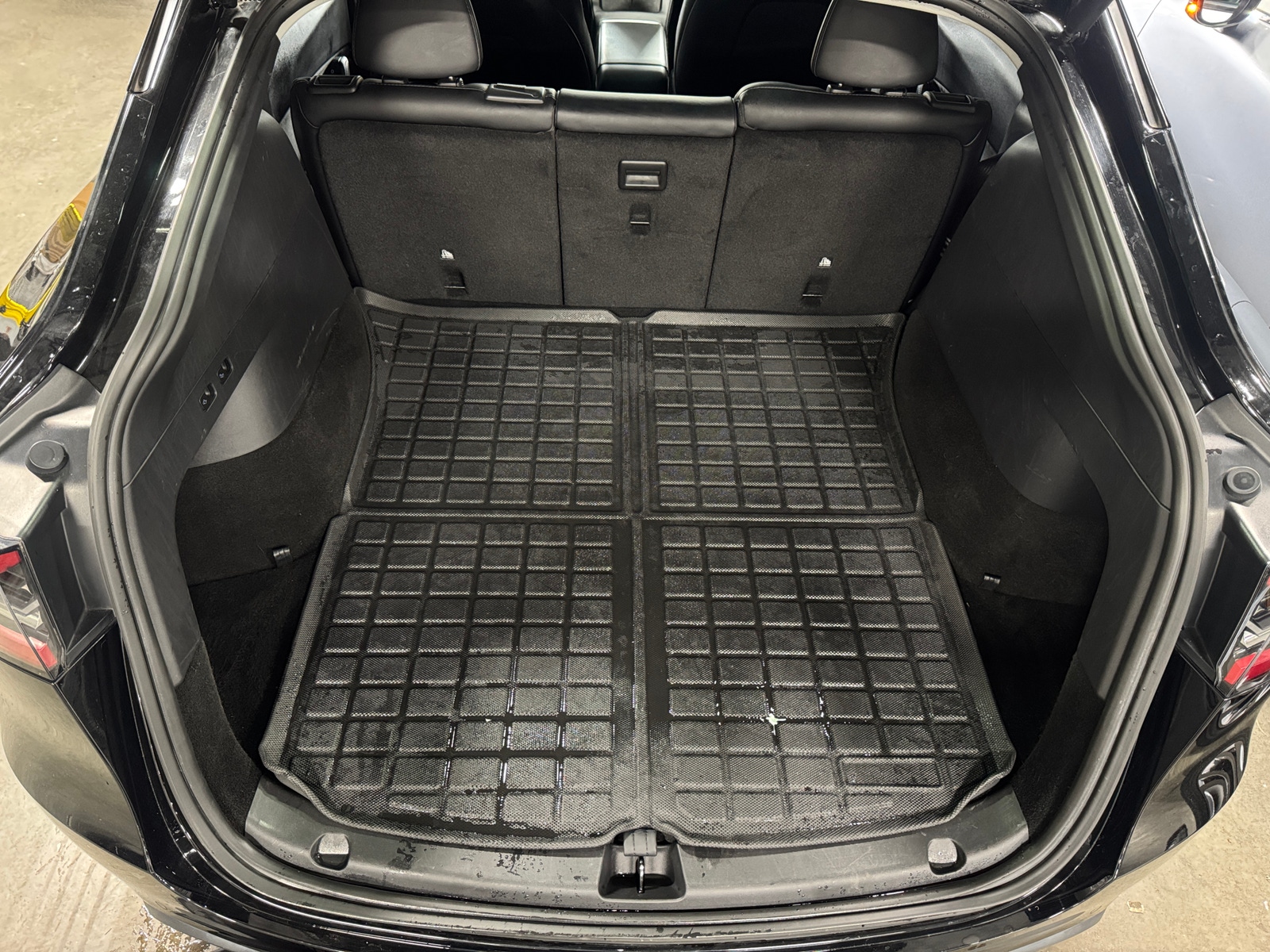 Thumbnail: 2022 Tesla Model Y - 6