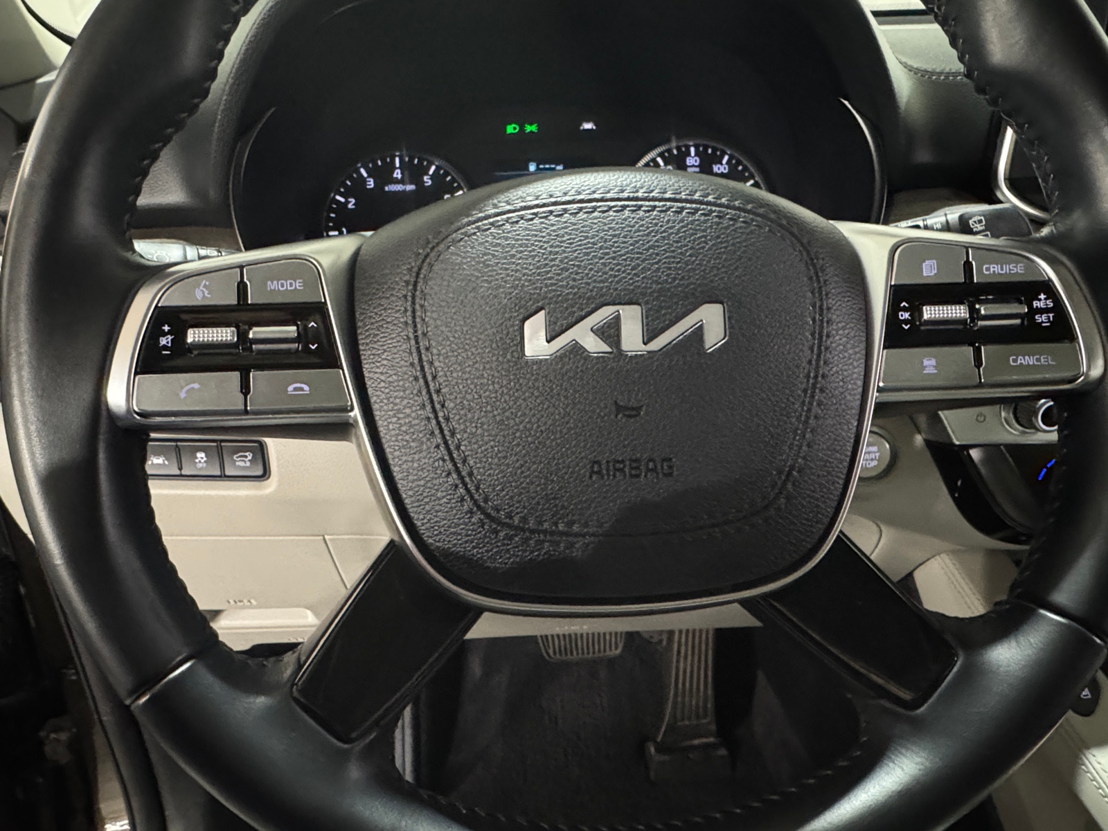 Thumbnail: 2022 Kia Telluride - 4