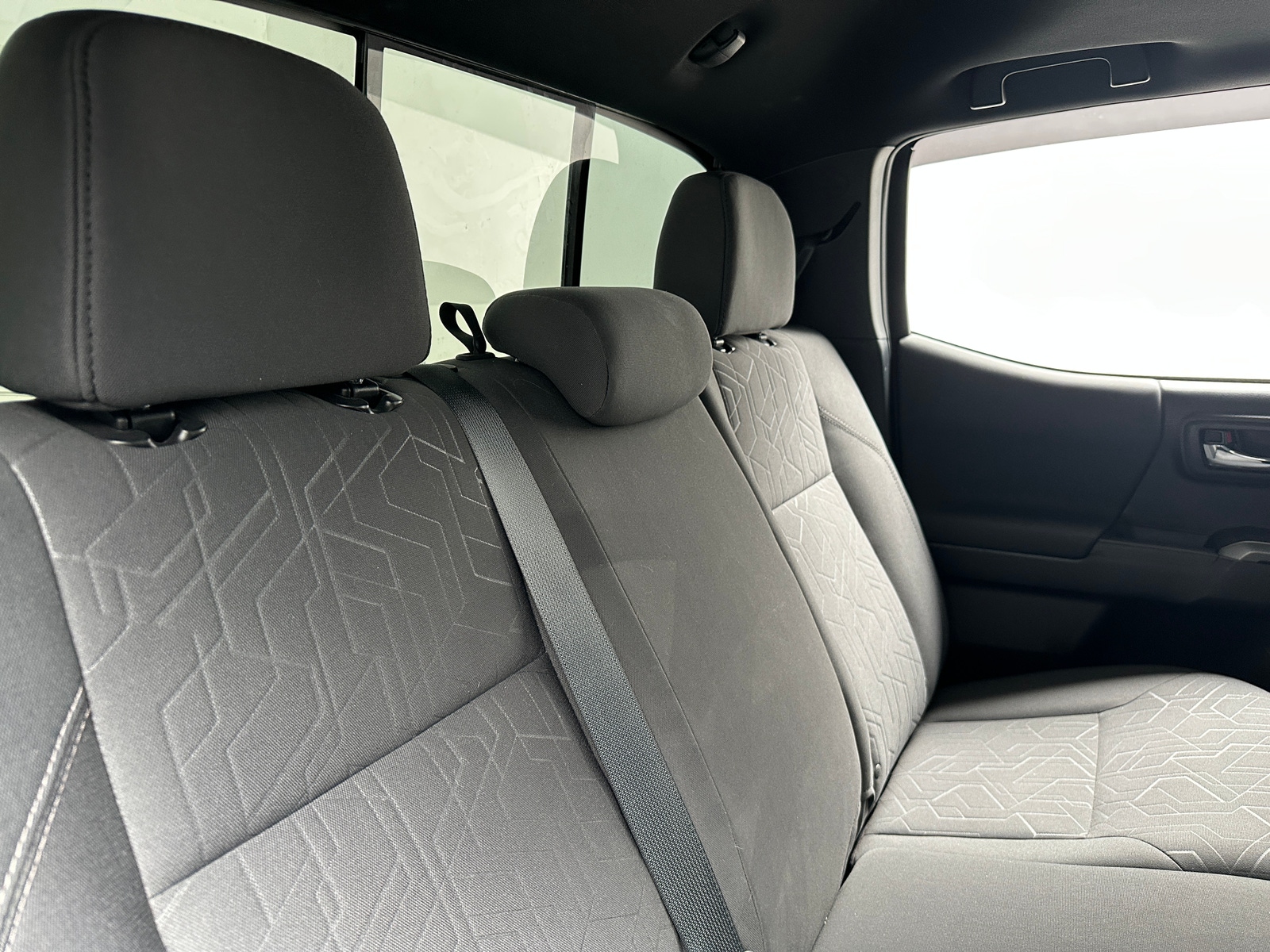 Thumbnail: 2017 Toyota Tacoma - 6