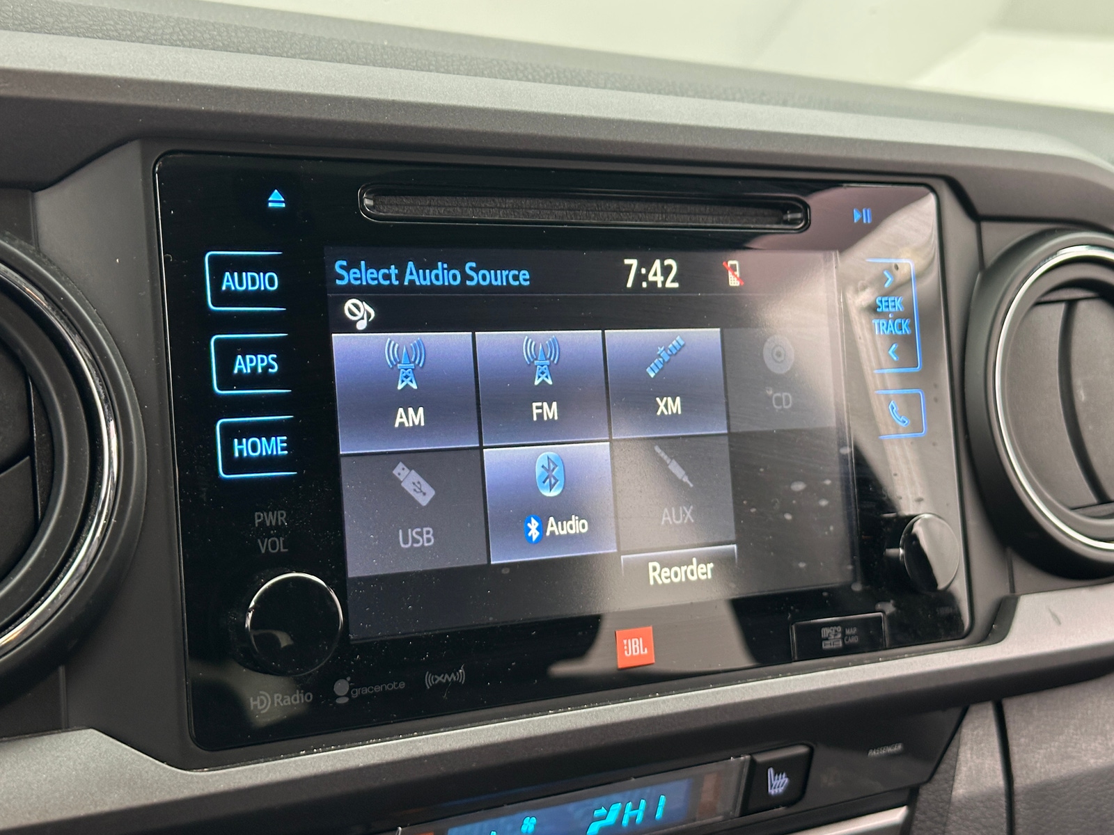 Thumbnail: 2017 Toyota Tacoma - 4