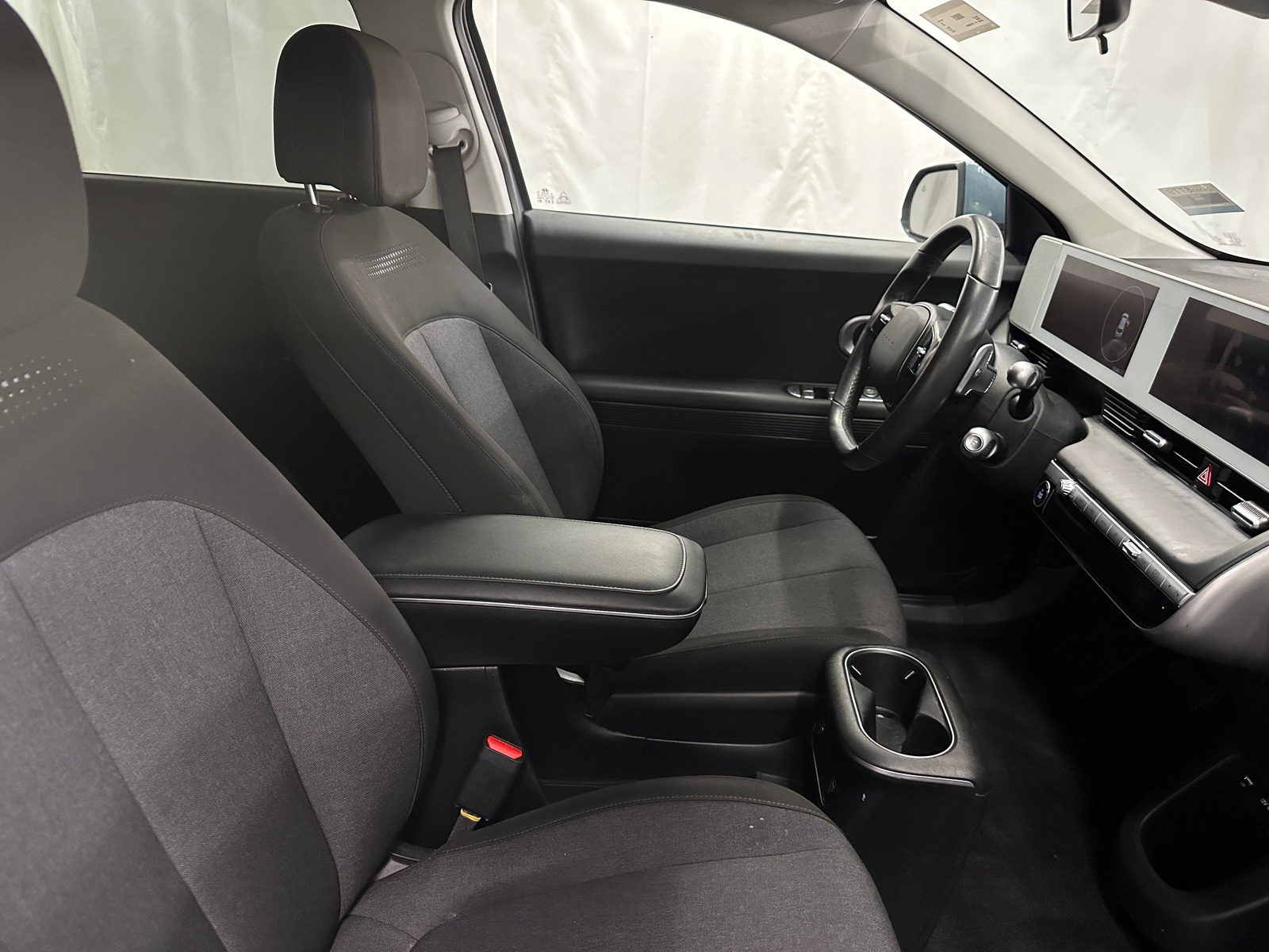 Thumbnail: 2023 Hyundai Ioniq 5 - 2