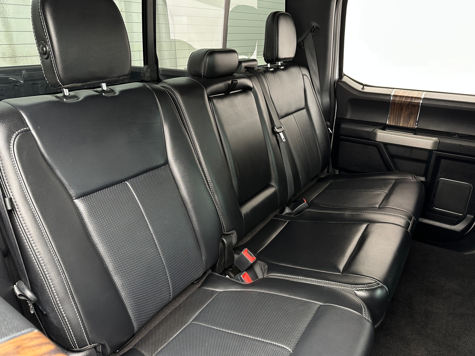 Thumbnail: 2019 Ford Econoline - 6