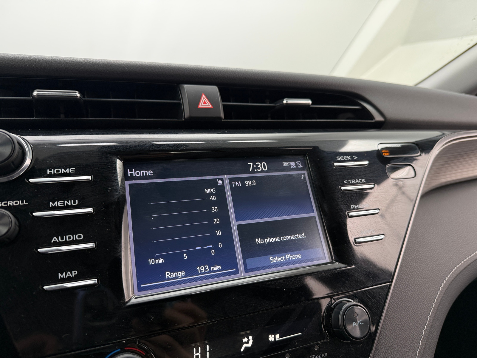 Thumbnail: 2019 Toyota Camry - 3