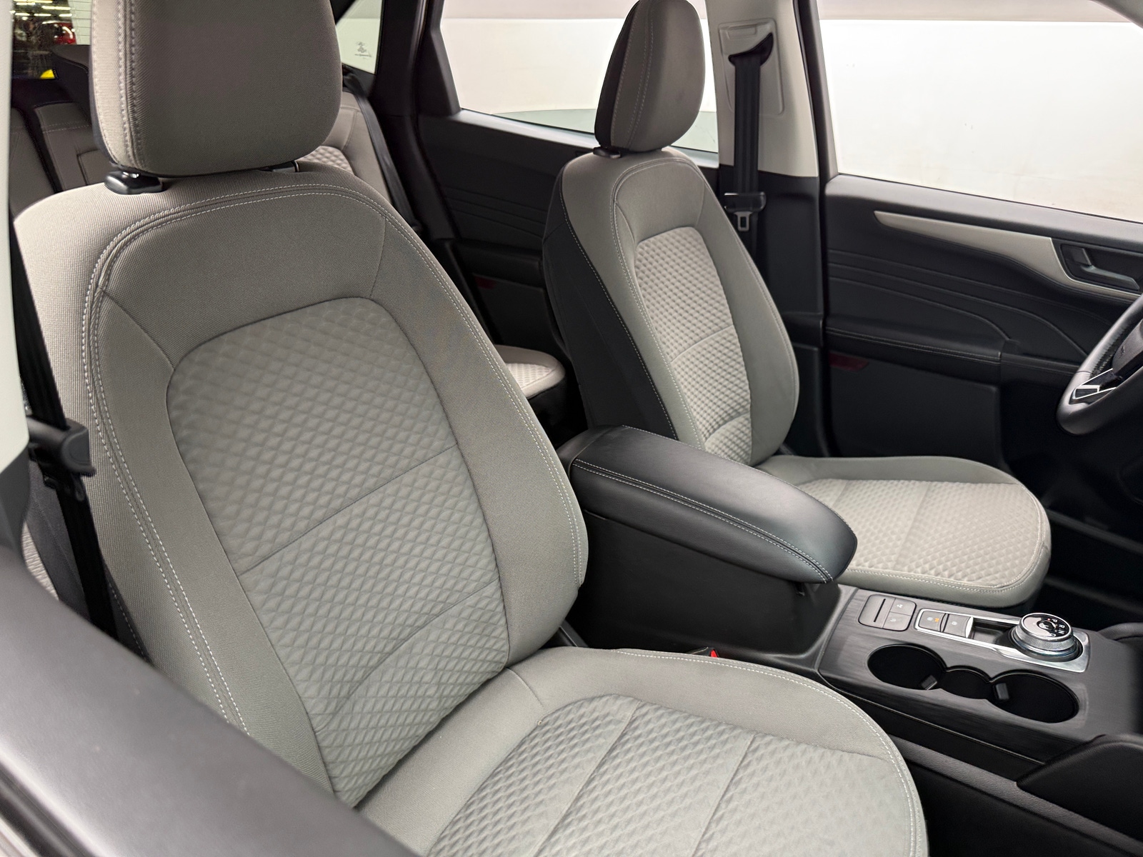 Thumbnail: 2022 Ford Escape - 2