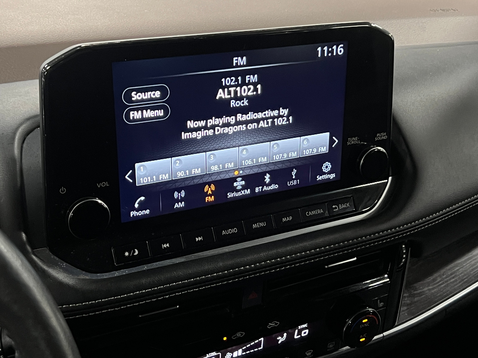 Thumbnail: 2023 Nissan Rogue - 3