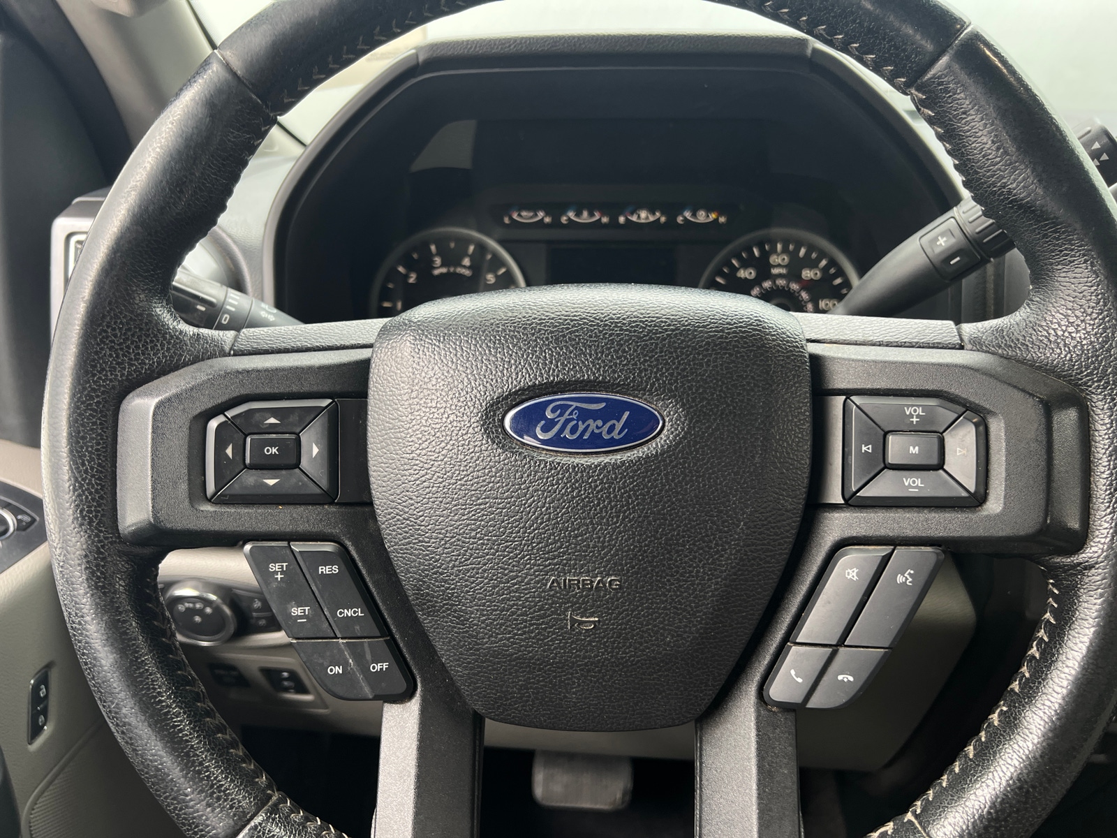 Thumbnail: 2016 Ford Econoline - 5